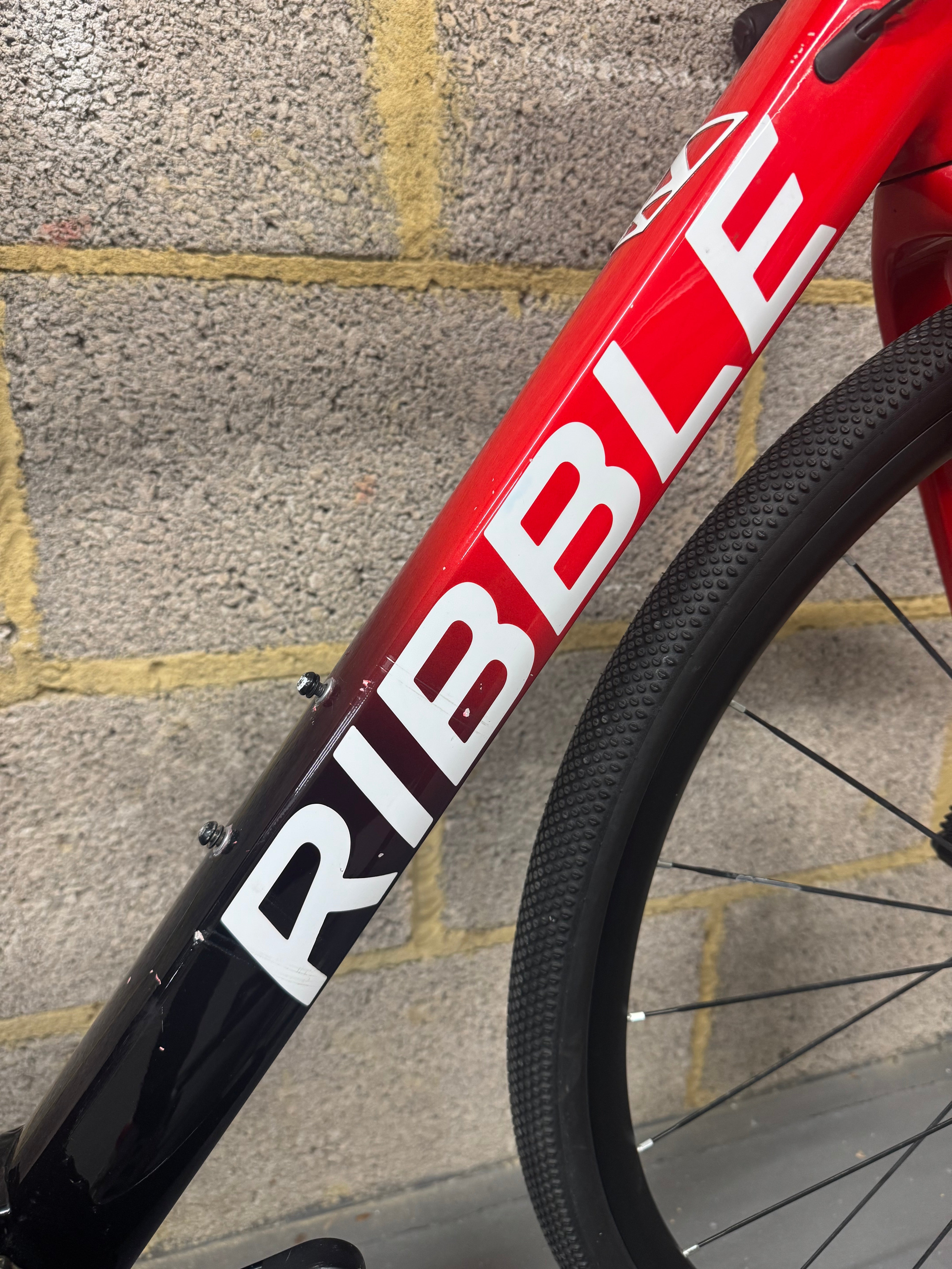 Ribble CGR ALe 105 Hydraulic Black/Red Size 54cm - Used (Collection Only)