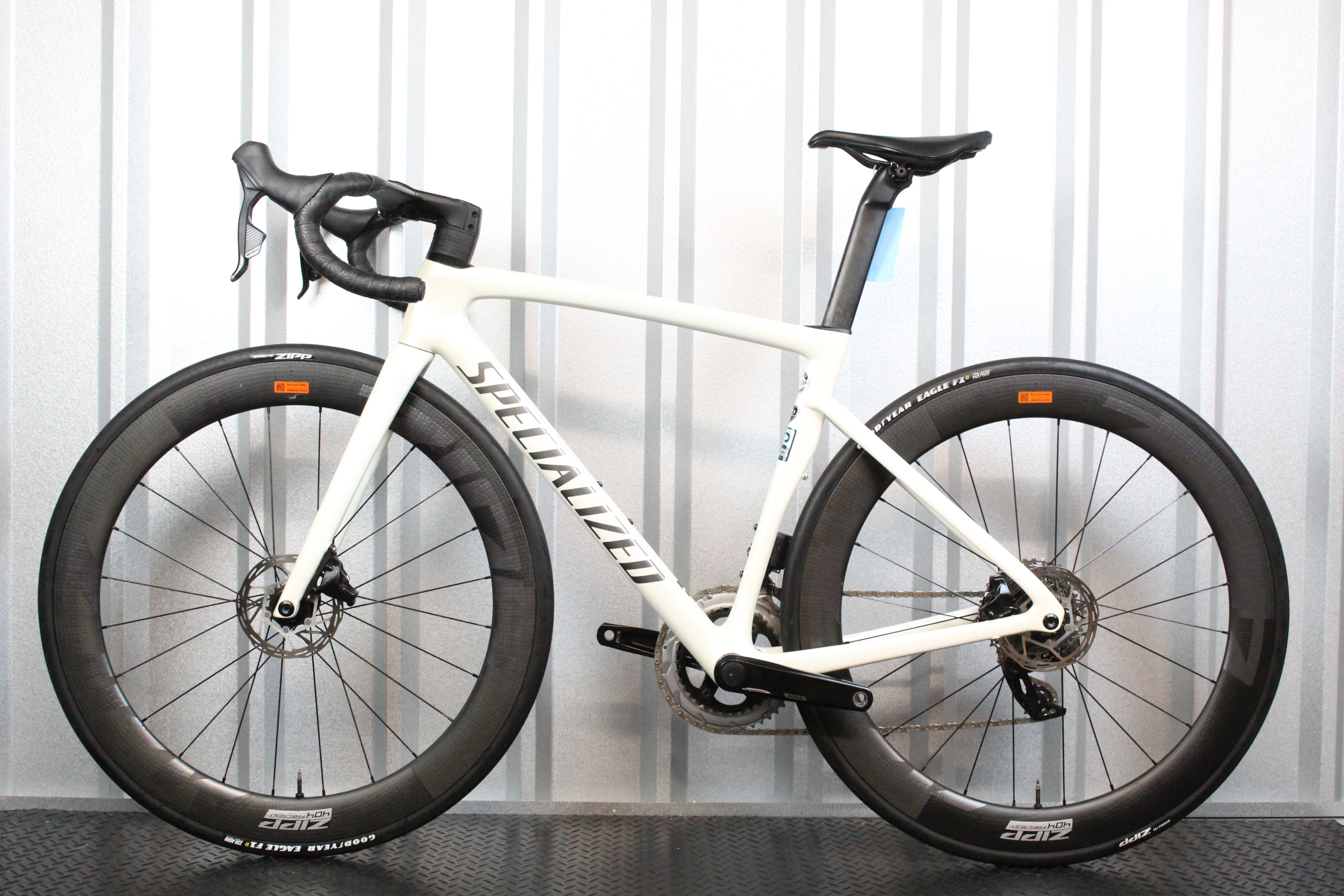 2023 Specialized Tarmac SL7 Rival AXS Zipp 404 Firecrest Road Bike Cream, 52cm, Near Mint