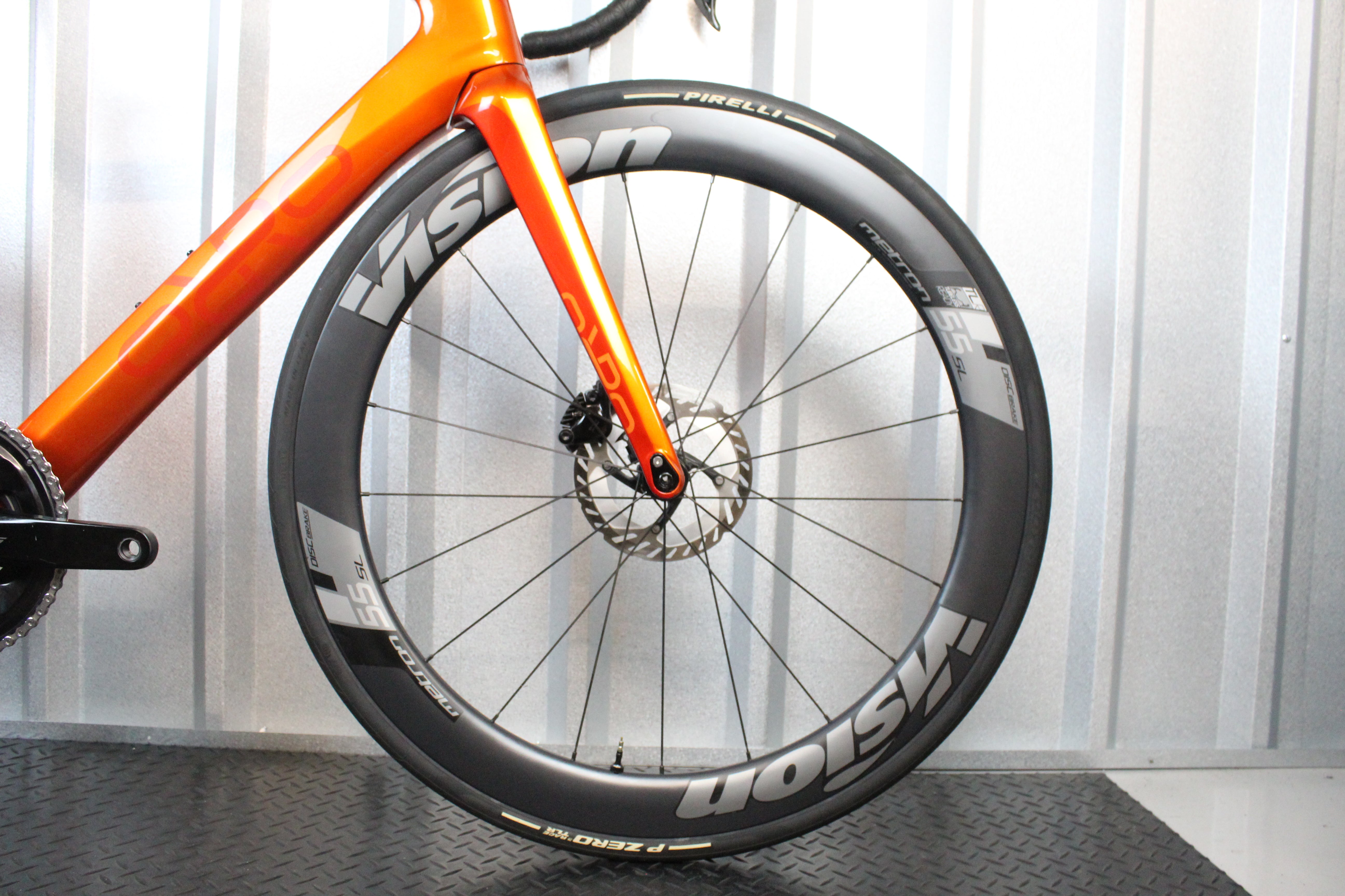 2024 Orro Venturi STC 105 Di2 Road Bike Orange, Size Large - Lightly Used