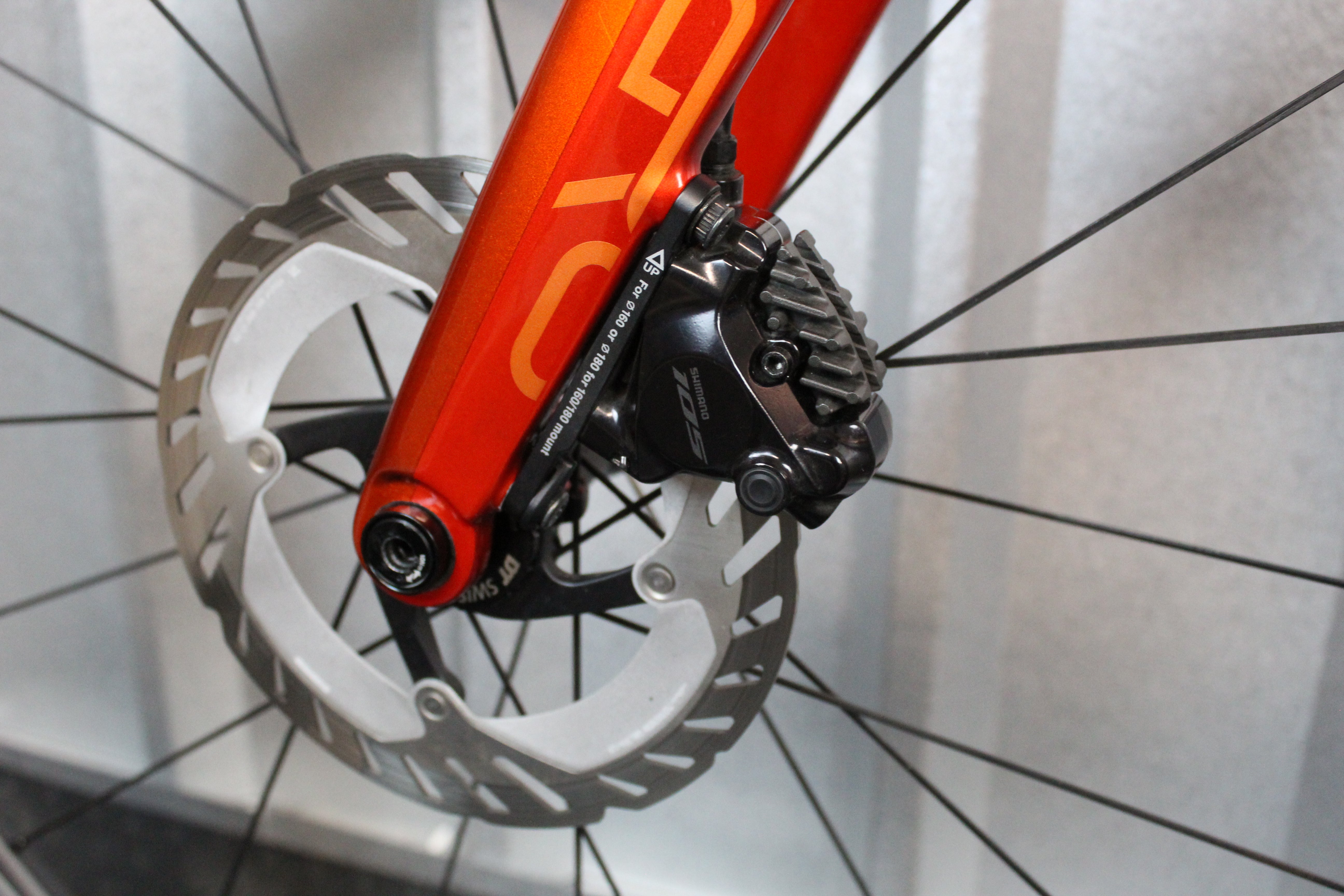 2024 Orro Venturi STC 105 Di2 Road Bike Orange, Size Large - Lightly Used