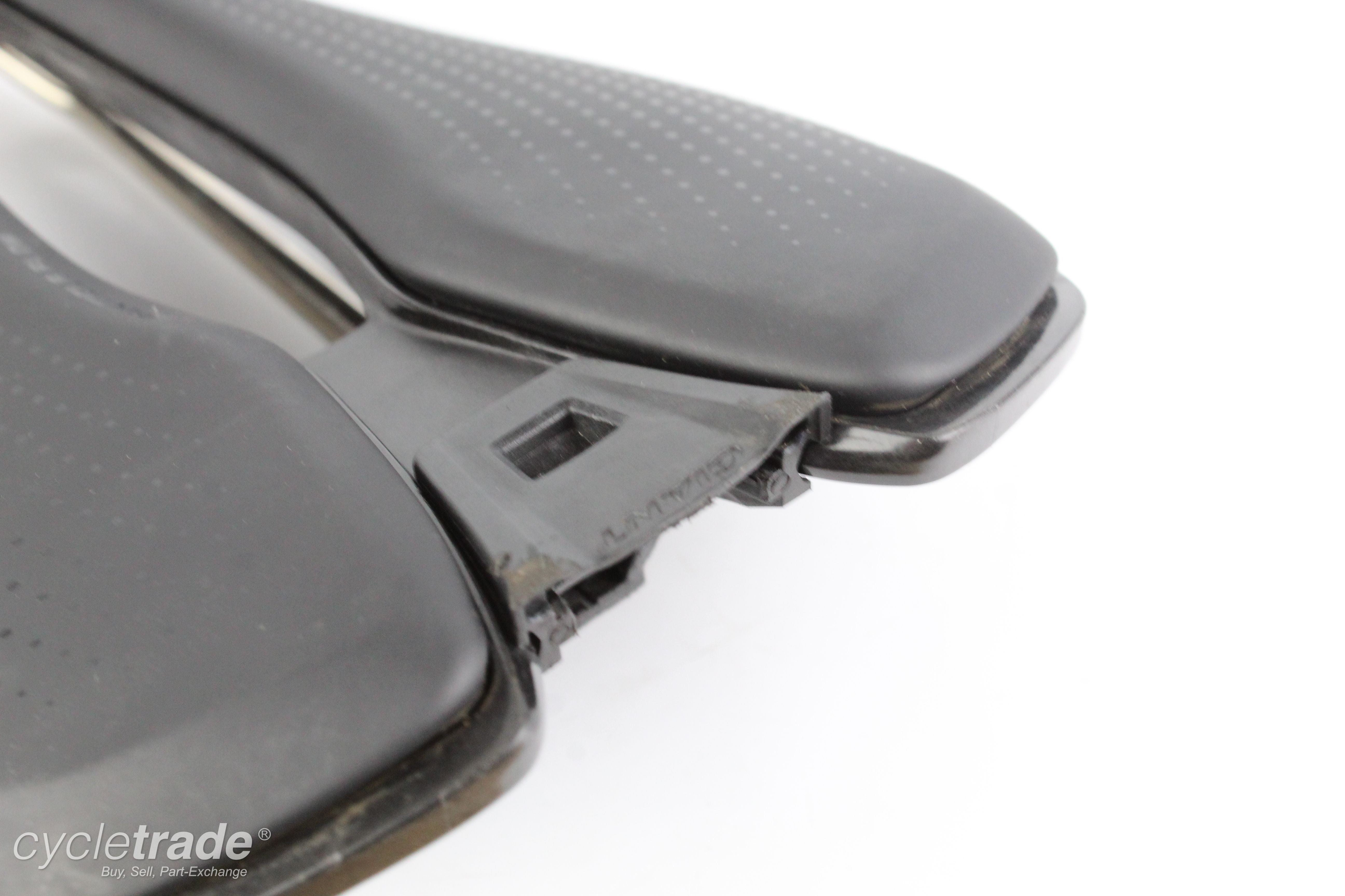 Saddle - Giant Fleet SL 145mm - Lightly Used