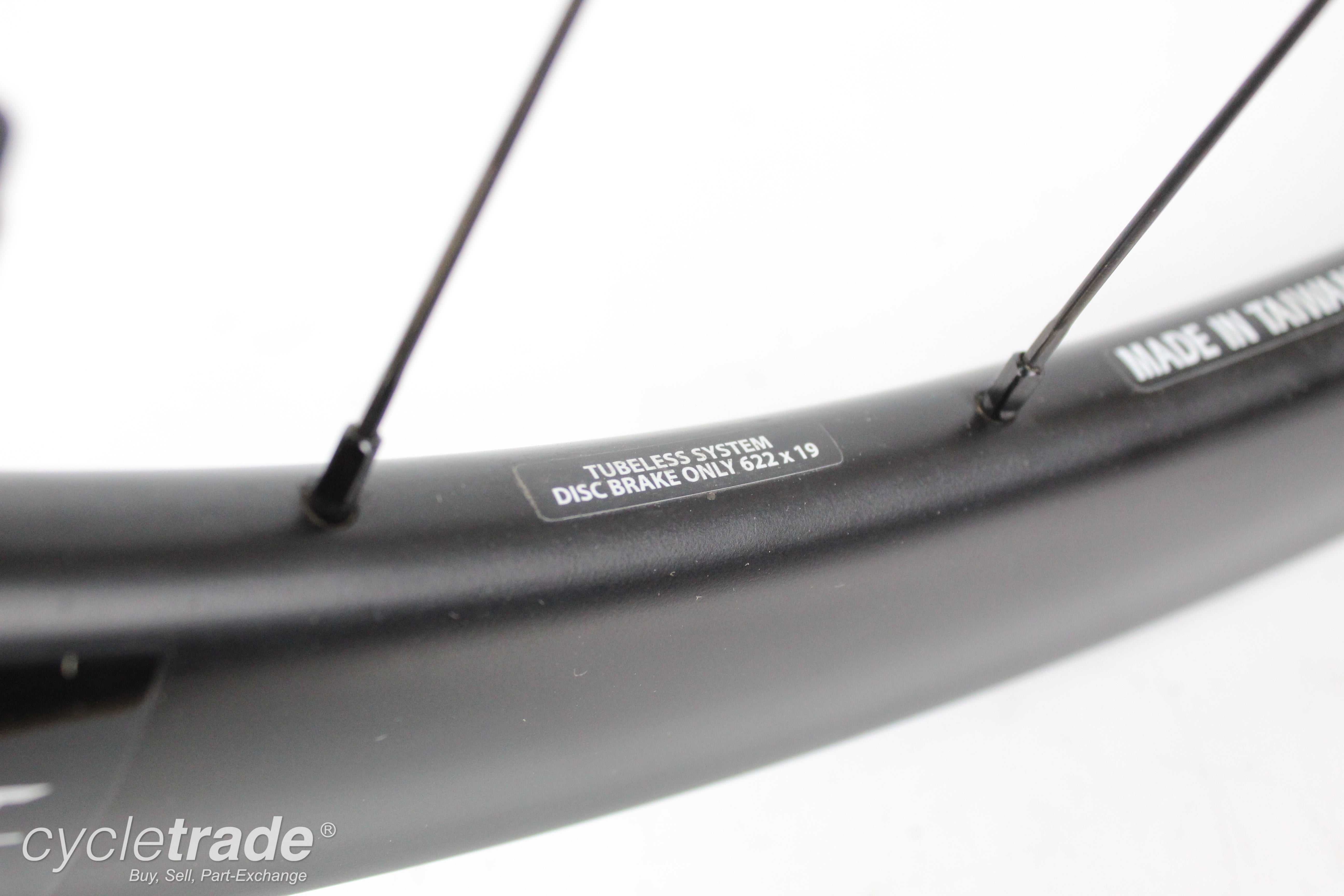 Disc Carbon Wheelset- Giant SLR 2 42 Tubeless Centre-Lock- Take Off