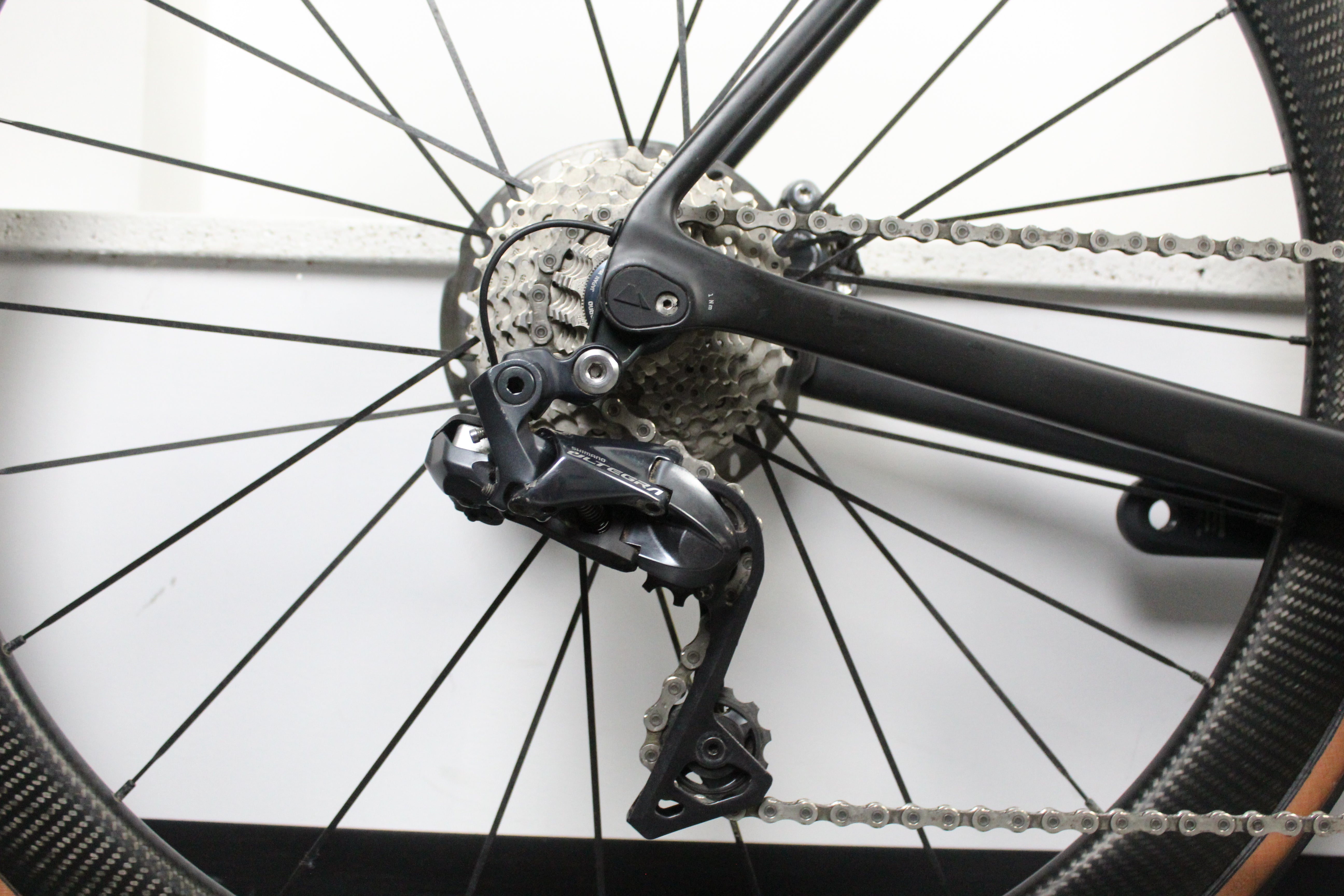 2021 Canyon Ultimate CF SL 8 Road Bike Ultegra Di2 (Size Medium) - Lightly Used