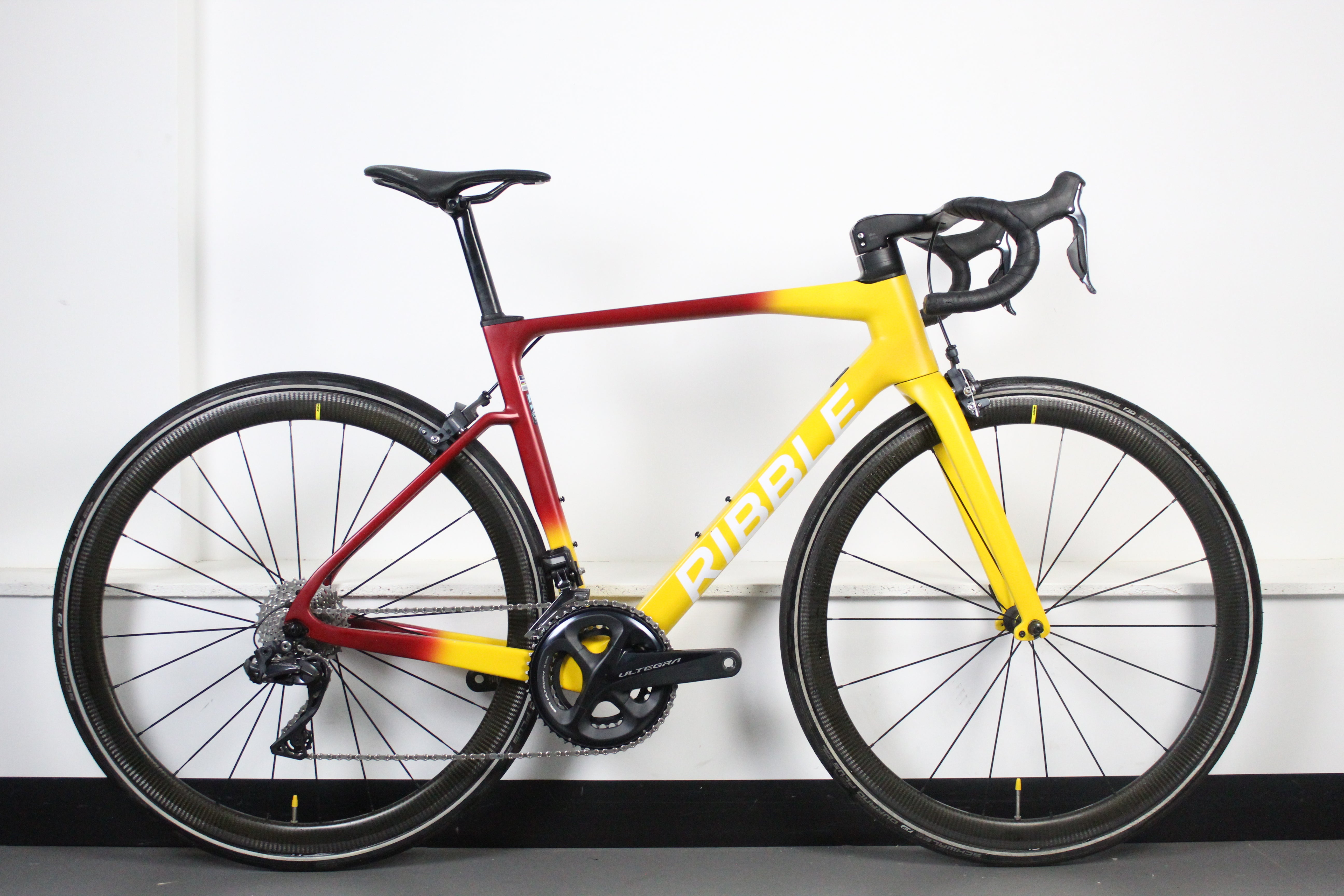 2021 Ribble Endurance SL Ultegra Di2 Road Bike Red/Yellow (Medium) - Lightly Used