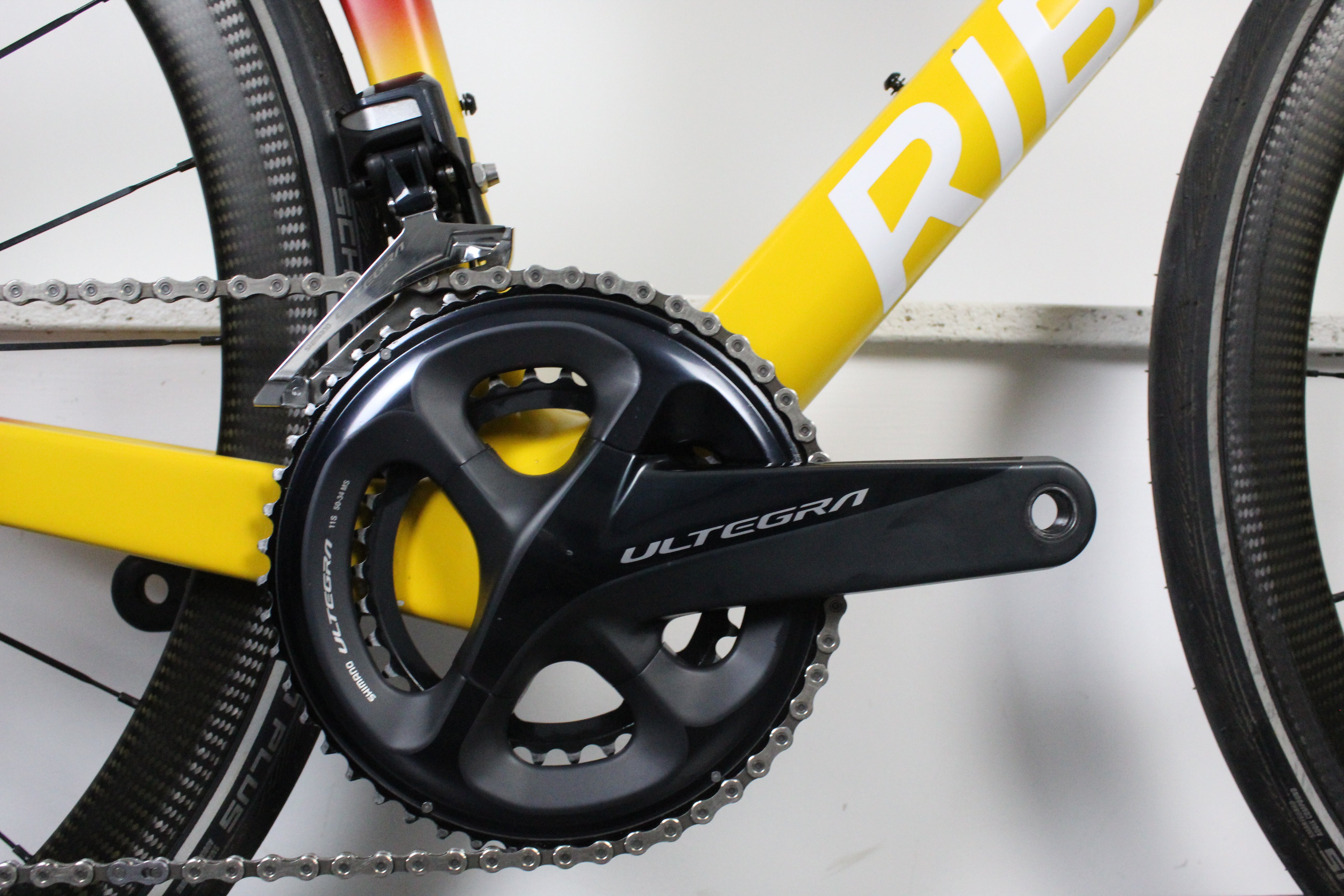 2021 Ribble Endurance SL Ultegra Di2 Road Bike Red/Yellow (Medium) - Lightly Used