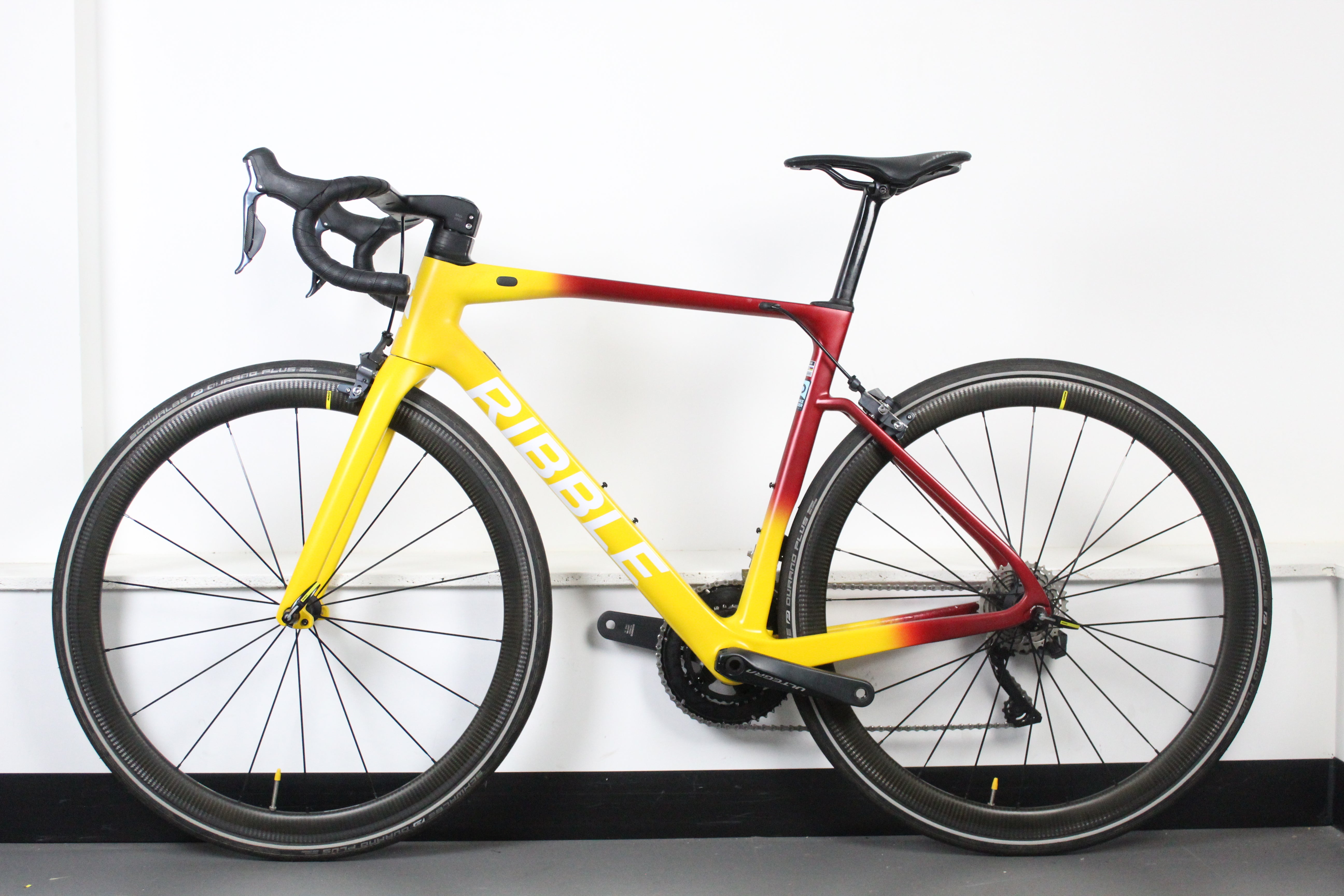 2021 Ribble Endurance SL Ultegra Di2 Road Bike Red/Yellow (Medium) - Lightly Used
