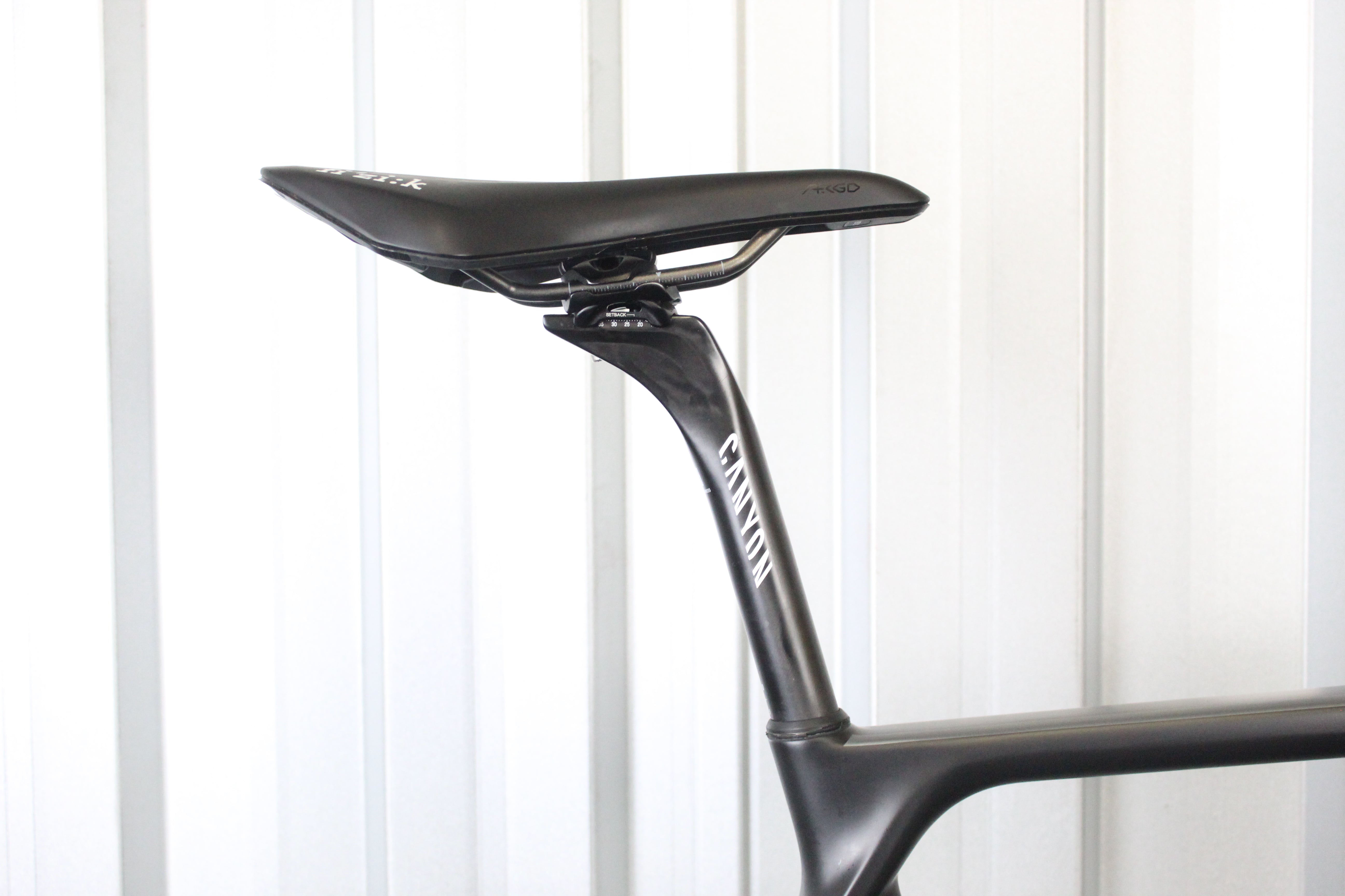 2021 Canyon Ultimate CF SLX Road Bike RED AXS Black (Size XL) - Near Mint