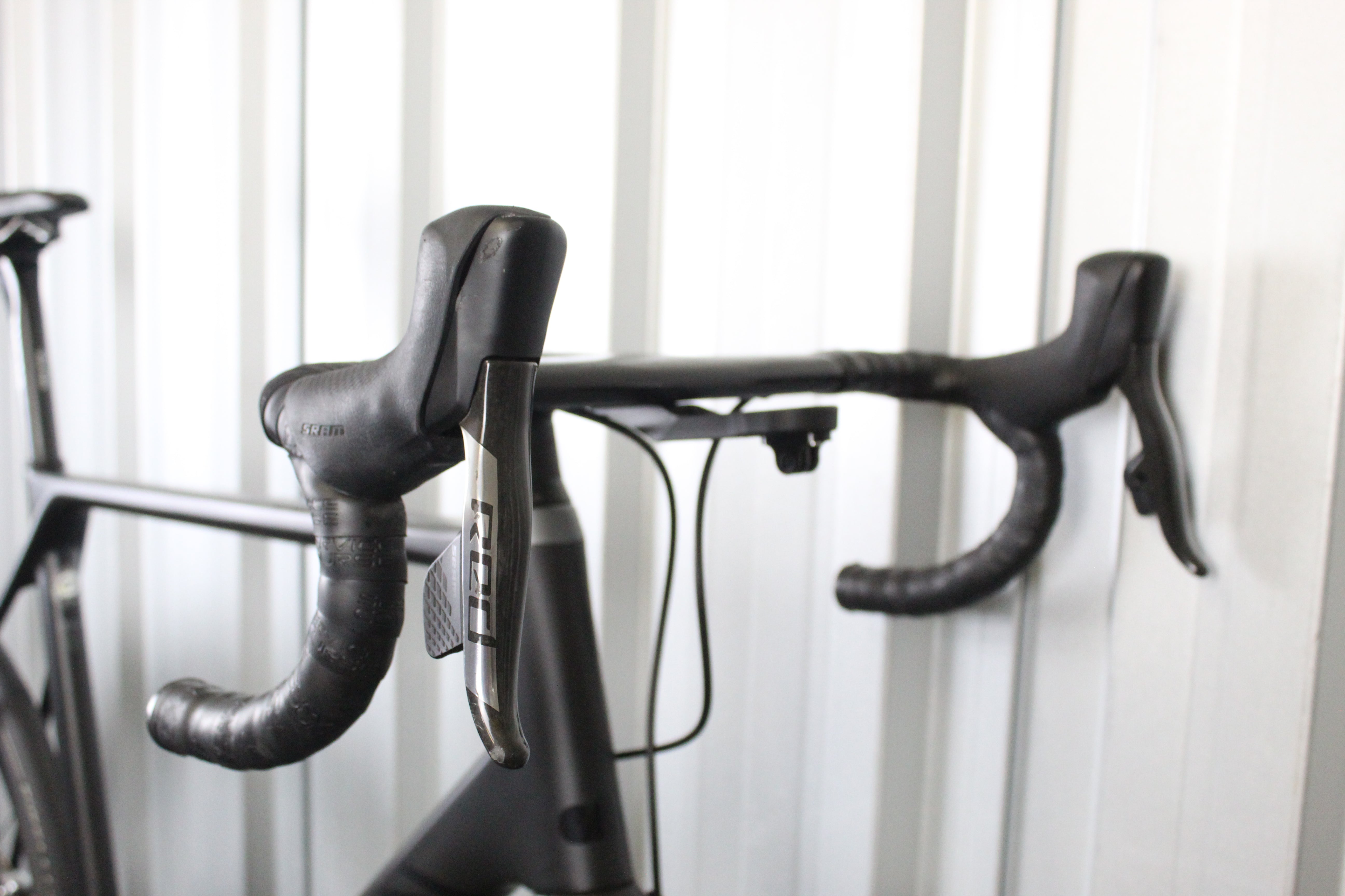 2021 Canyon Ultimate CF SLX Road Bike RED AXS Black (Size XL) - Near Mint