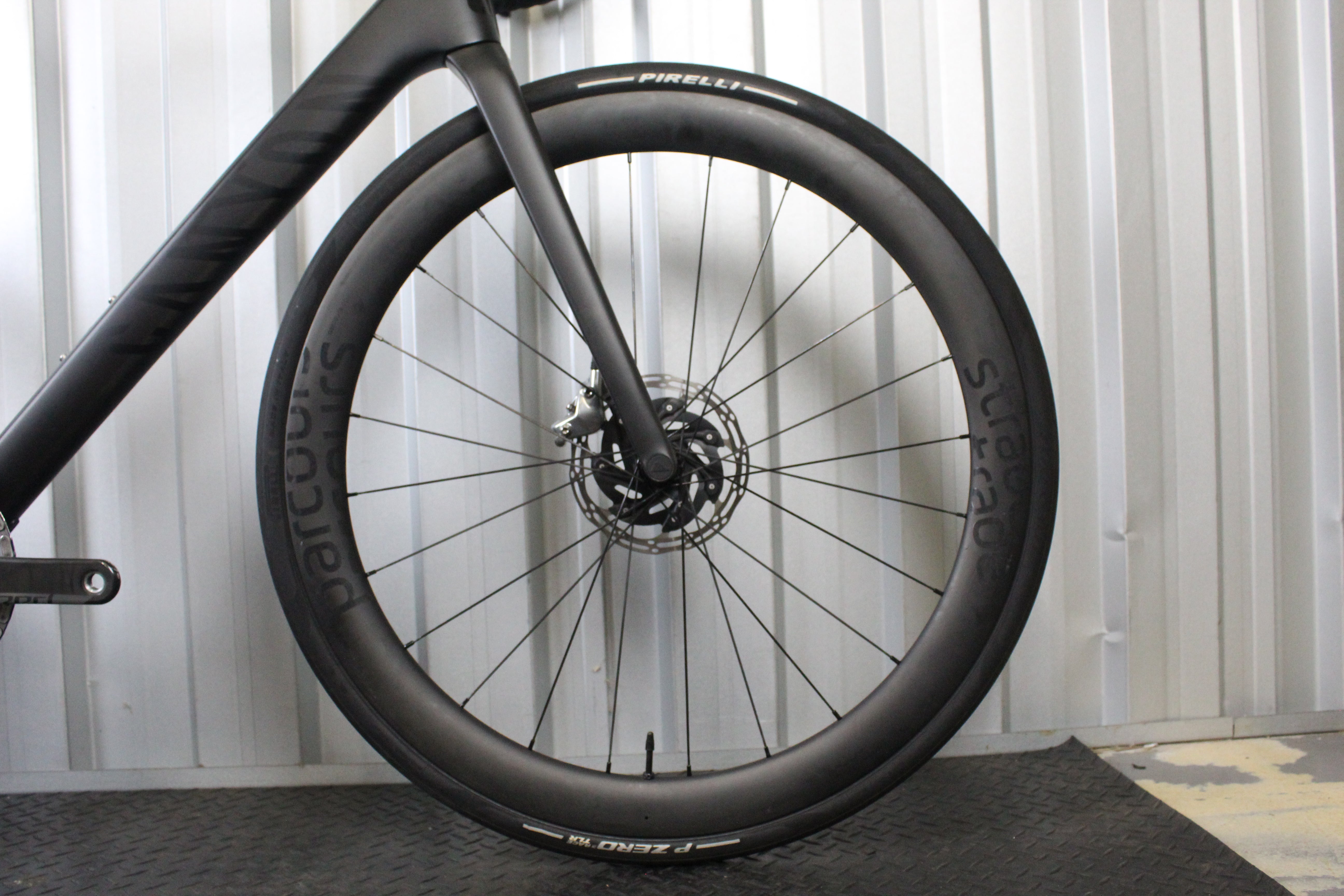 2021 Canyon Ultimate CF SLX Road Bike RED AXS Black (Size XL) - Near Mint