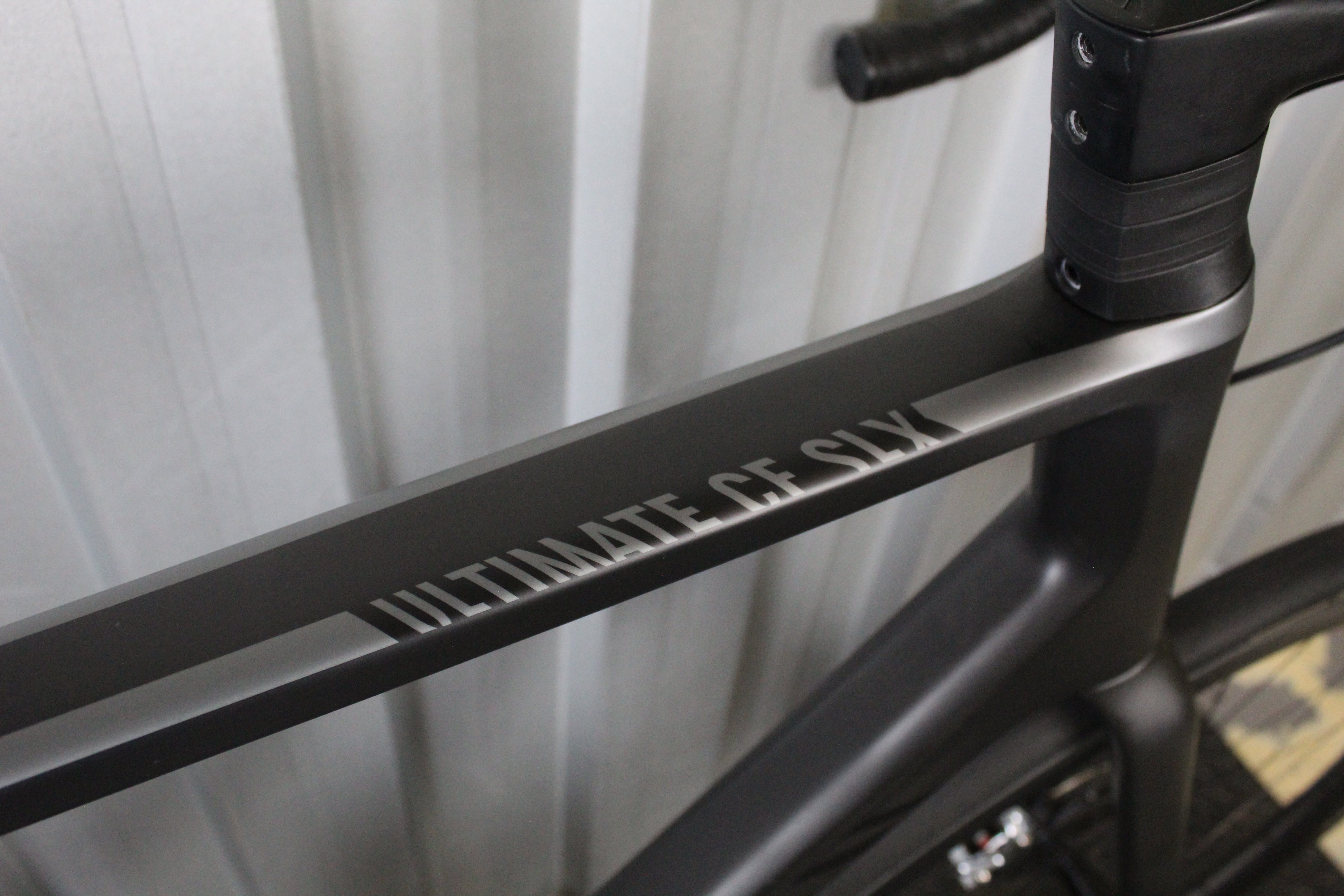 2021 Canyon Ultimate CF SLX Road Bike RED AXS Black (Size XL) - Near Mint