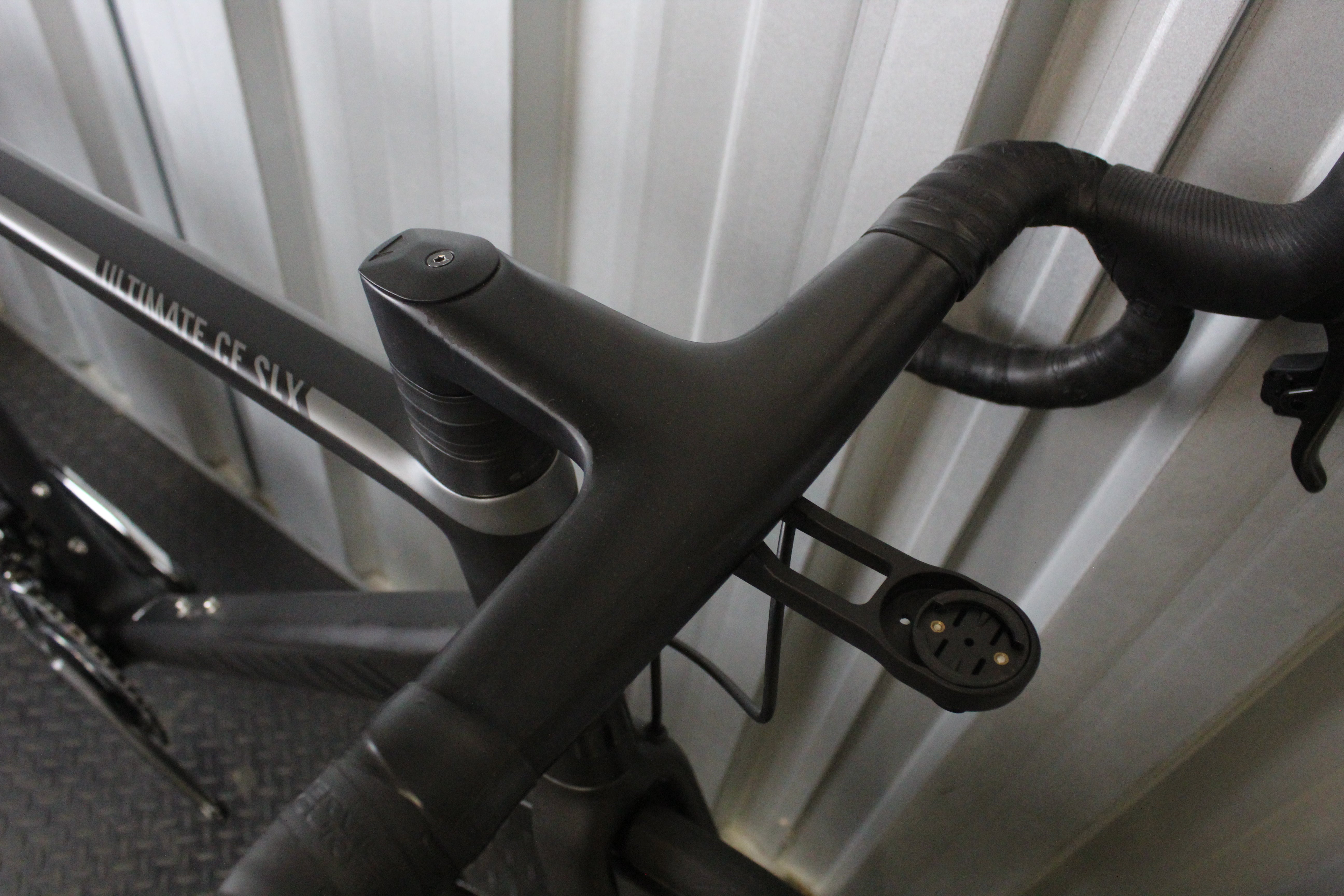 2021 Canyon Ultimate CF SLX Road Bike RED AXS Black (Size XL) - Near Mint