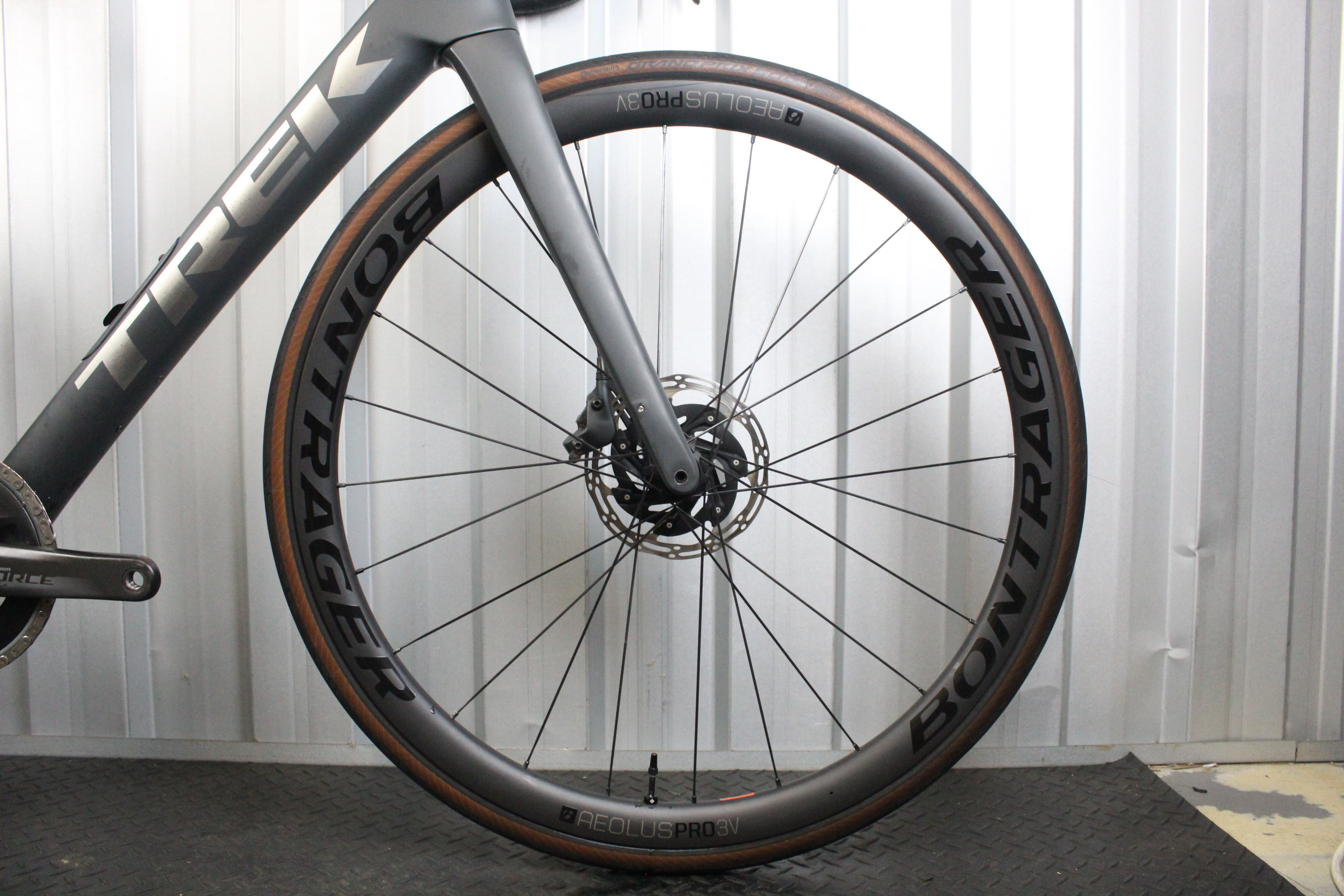 2021 Trek Domane SL7 Road Bike Force AXS Aeolus 3V Grey (Size 56cm) - Used