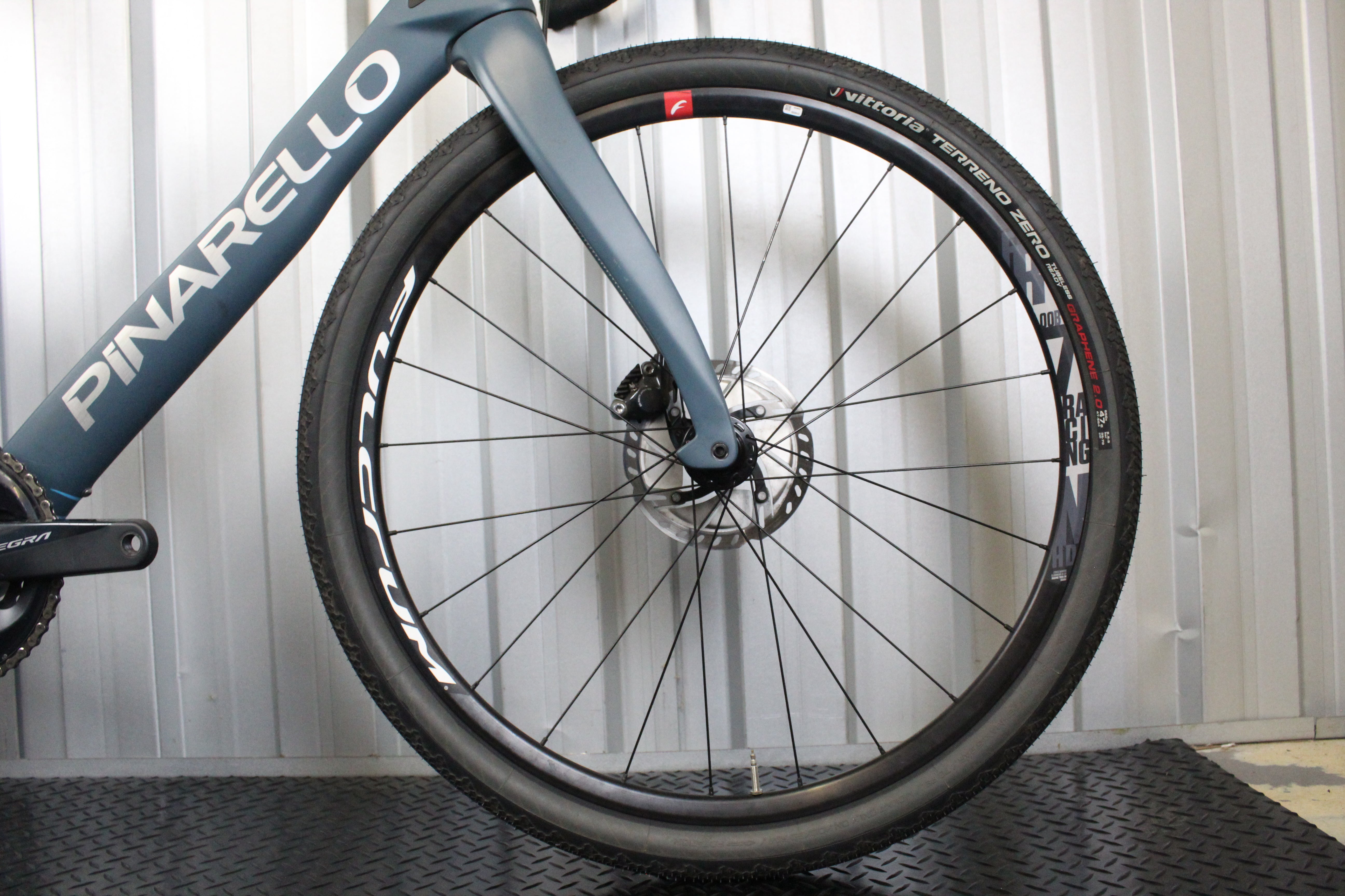 2020 Pinarello Grevil Gravel Bike Ultegra Fulcrum Vertigo Blue (Size 59.5cm) - Used