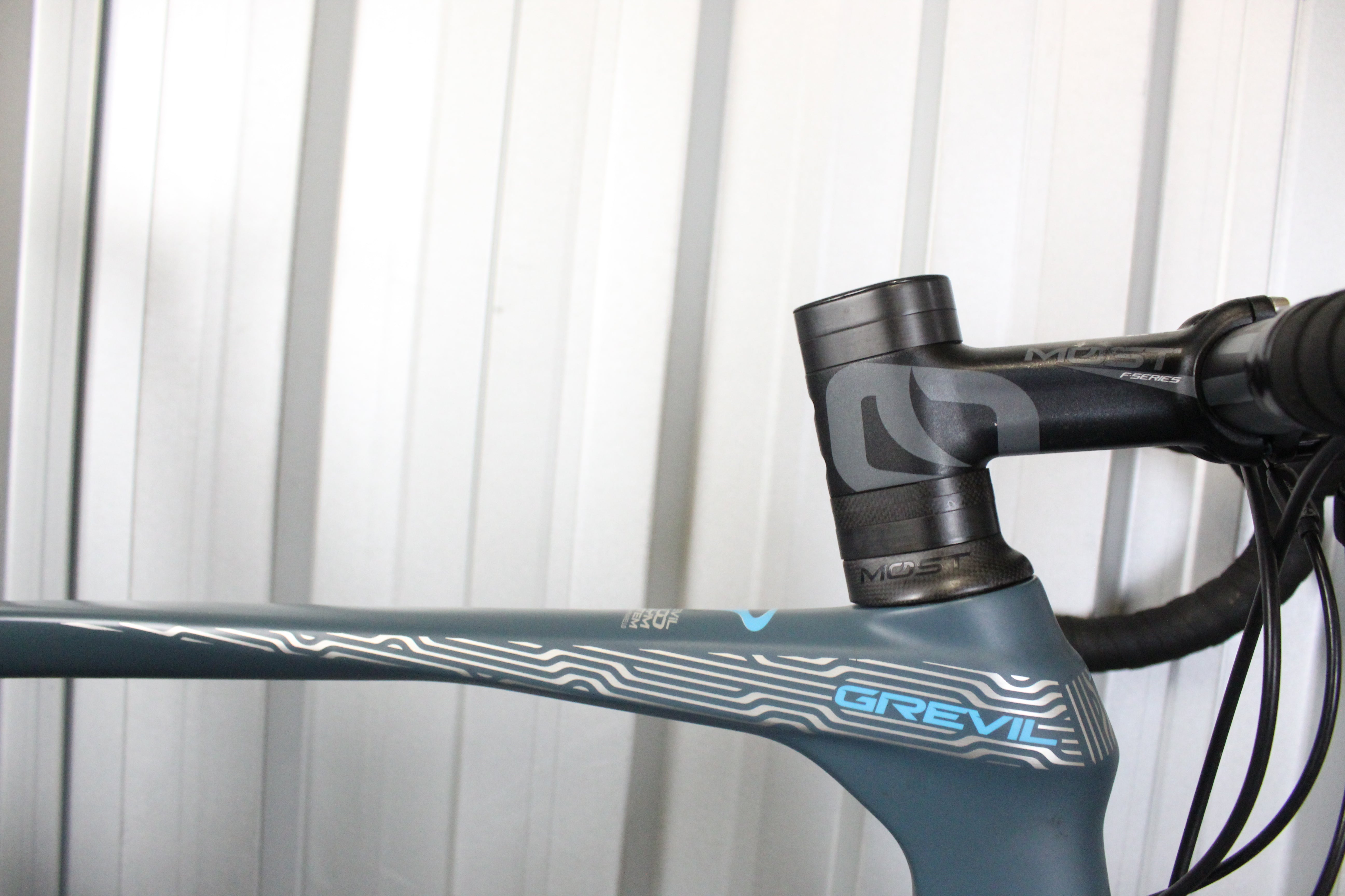 2020 Pinarello Grevil Gravel Bike Ultegra Fulcrum Vertigo Blue (Size 59.5cm) - Used