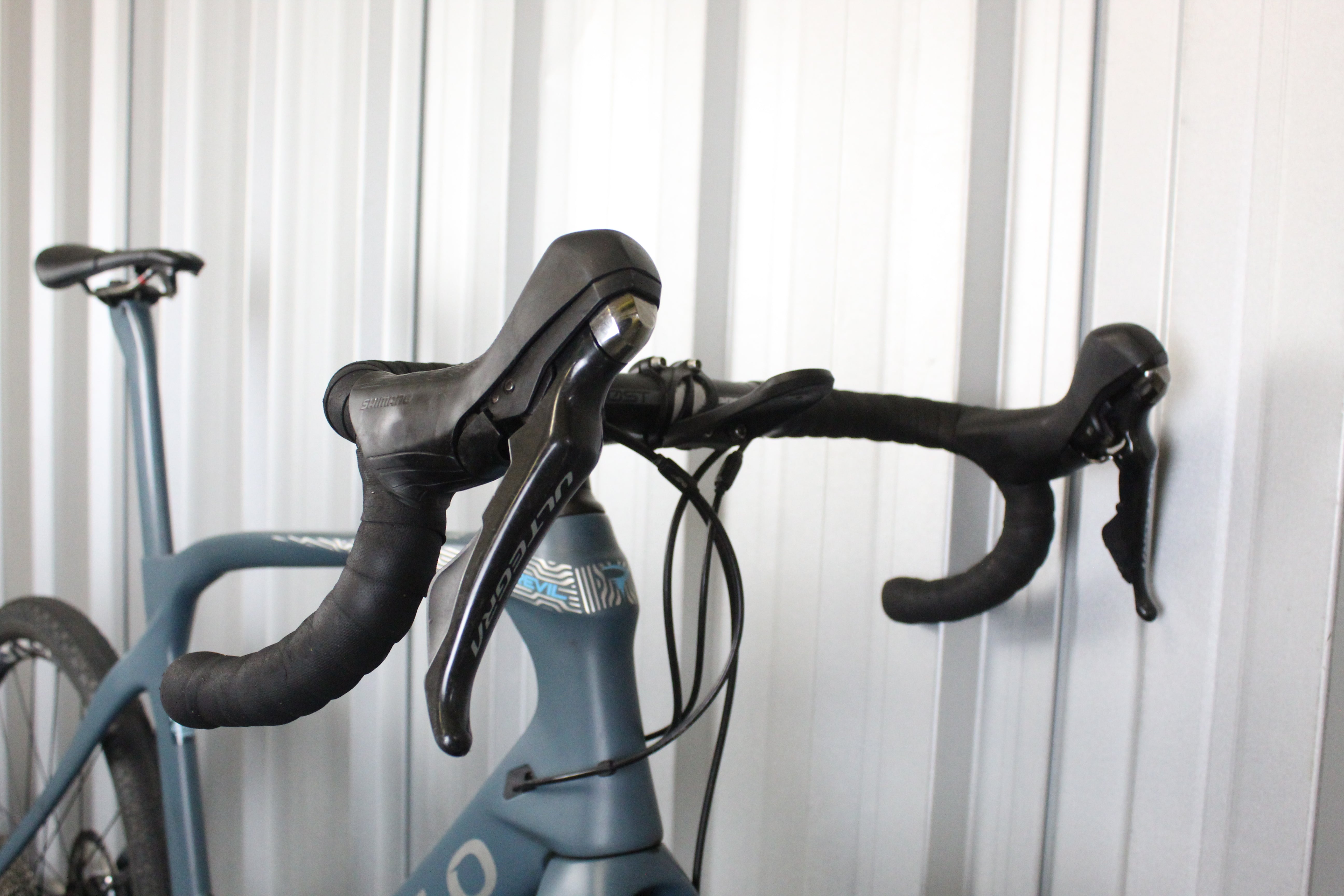 2020 Pinarello Grevil Gravel Bike Ultegra Fulcrum Vertigo Blue (Size 59.5cm) - Used