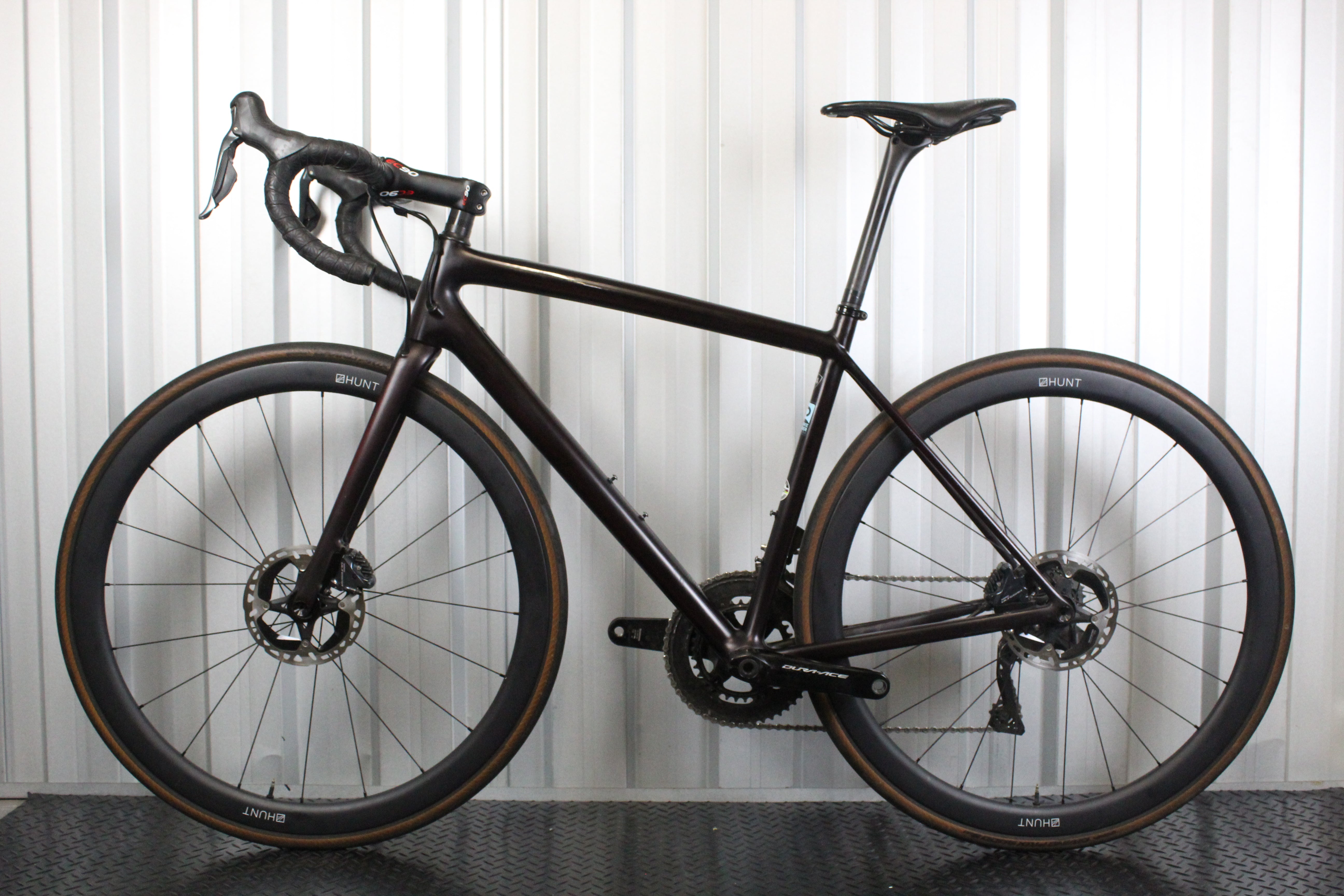 2021 Specialized Aethos Ultegra Di2 Hunt in Red Tint 6.9kg! (Size 54cm) - Used