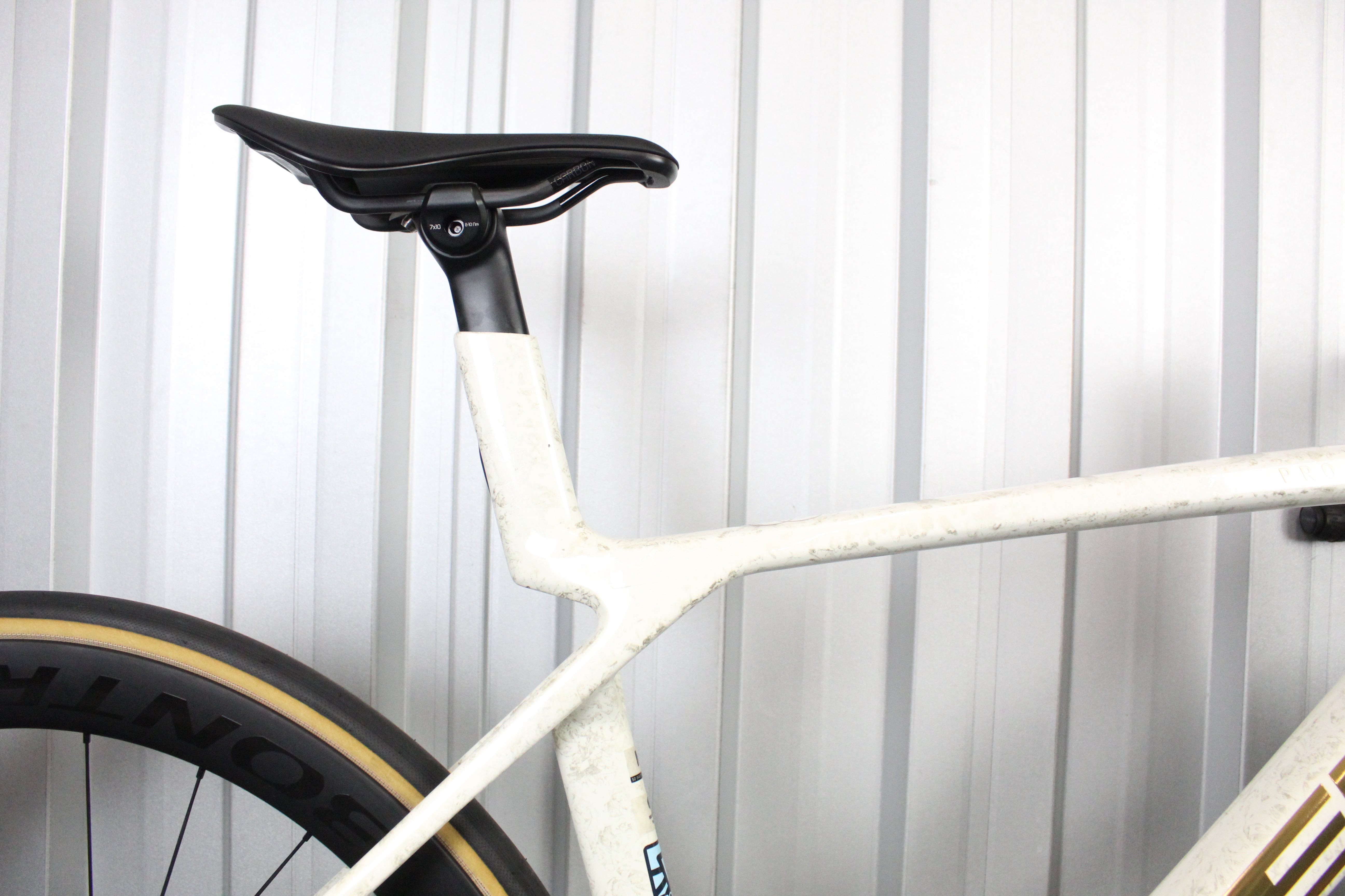 2025 Trek Madone SLR 7 Gen 8 Ultegra Di2 Era White (Size Medium) - Mint (Pending) Total to pay