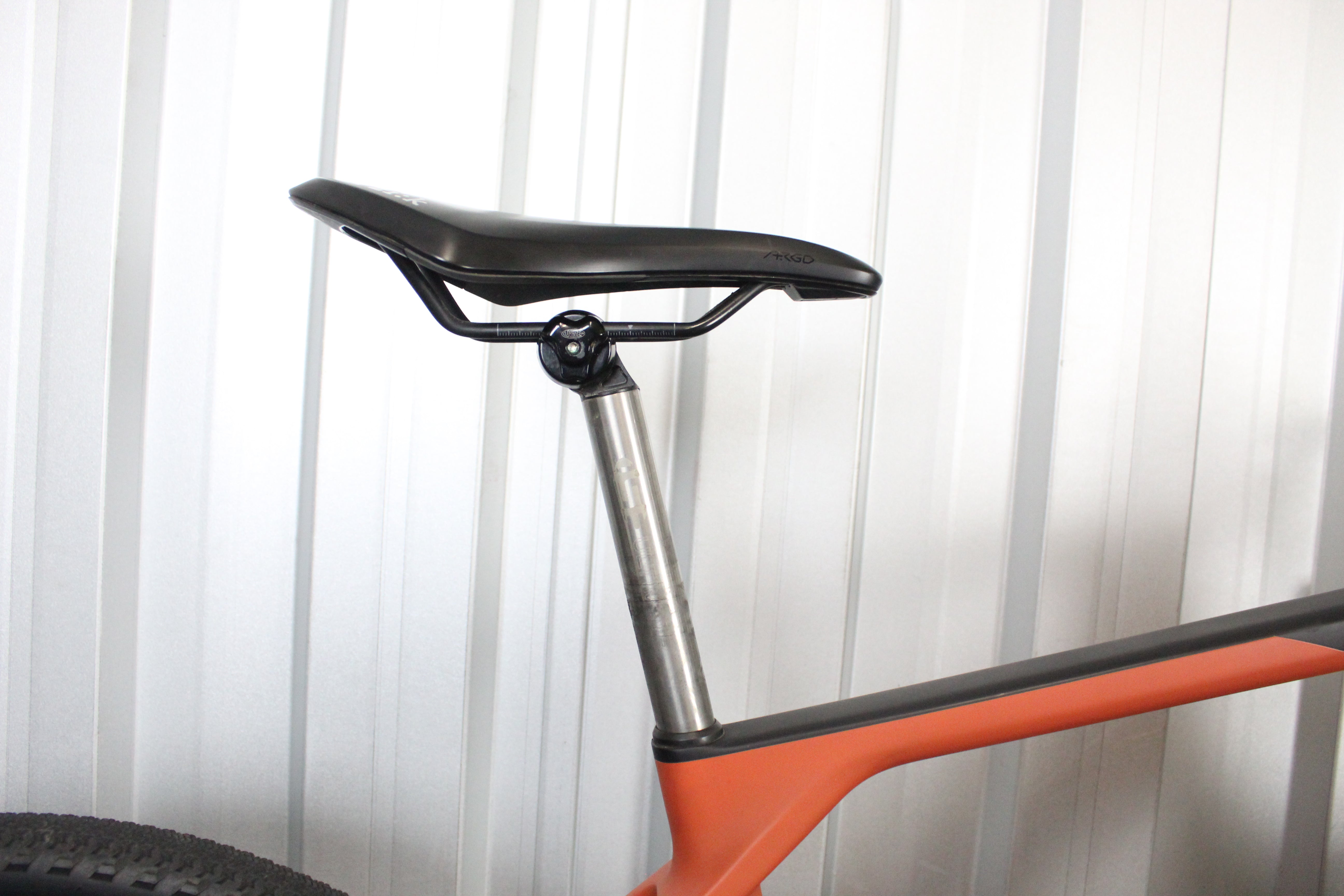 2022 Canyon Grail:ON CF 8 Shimano GRX Di2 Electric Gravel Bike (Size Medium)- Lightly Used