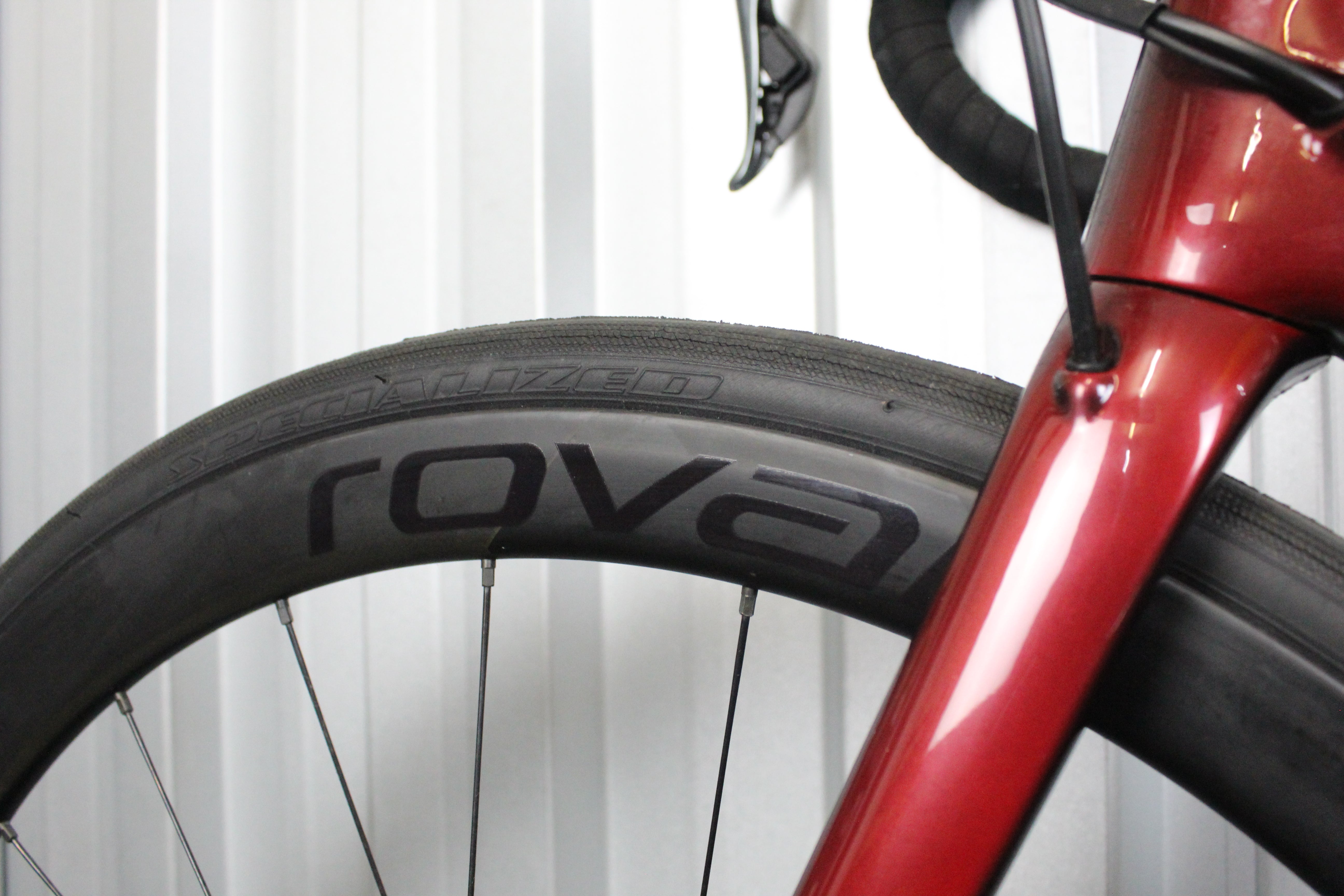 2020 Specialized Tarmac Comp Ultegra Di2 Roval Road Bike (Size 52cm) - Lightly used