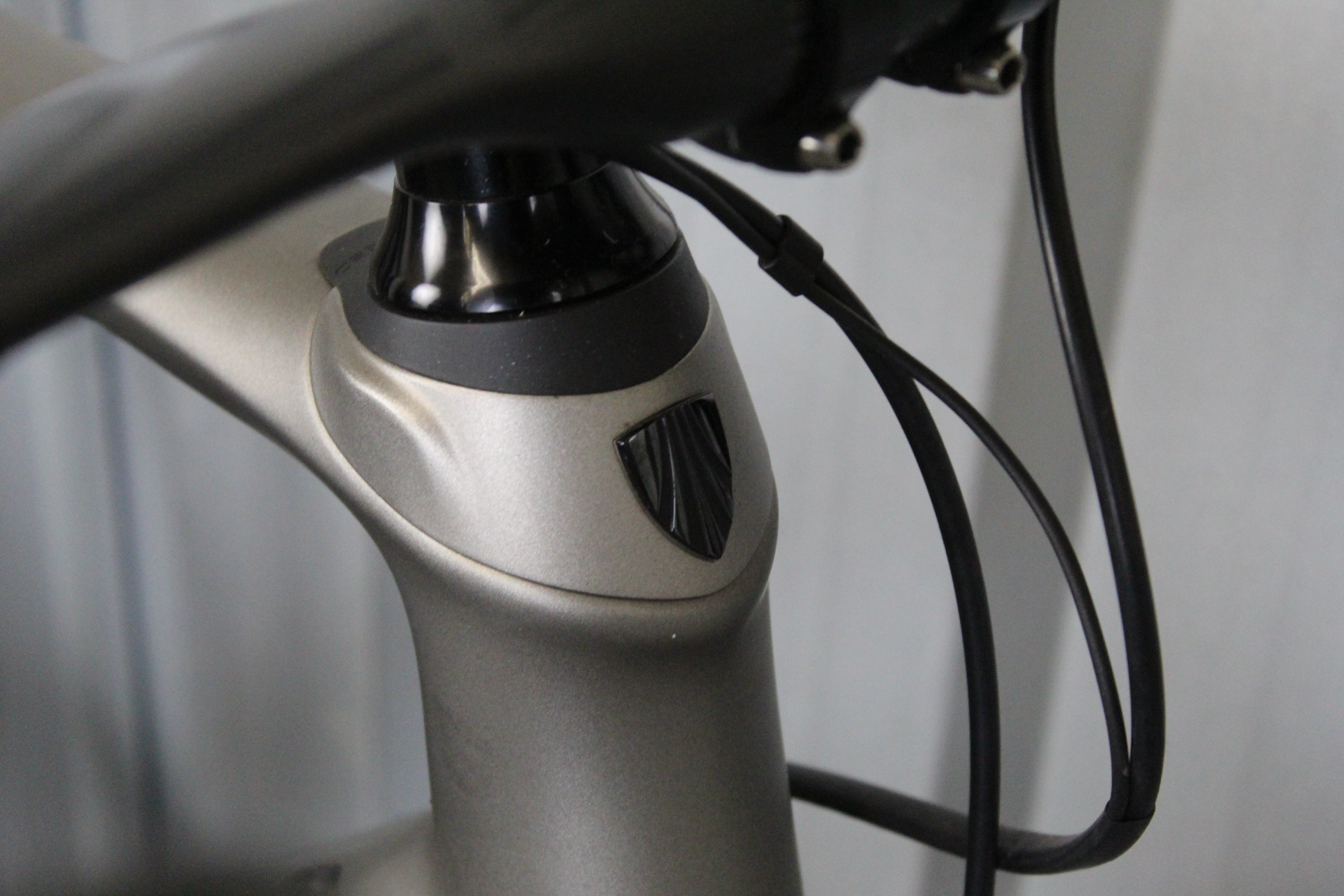 2018 Trek Domane SL6 Ultegra Di2 Pacenti Road Bike (Size 56cm) - Lightly Used