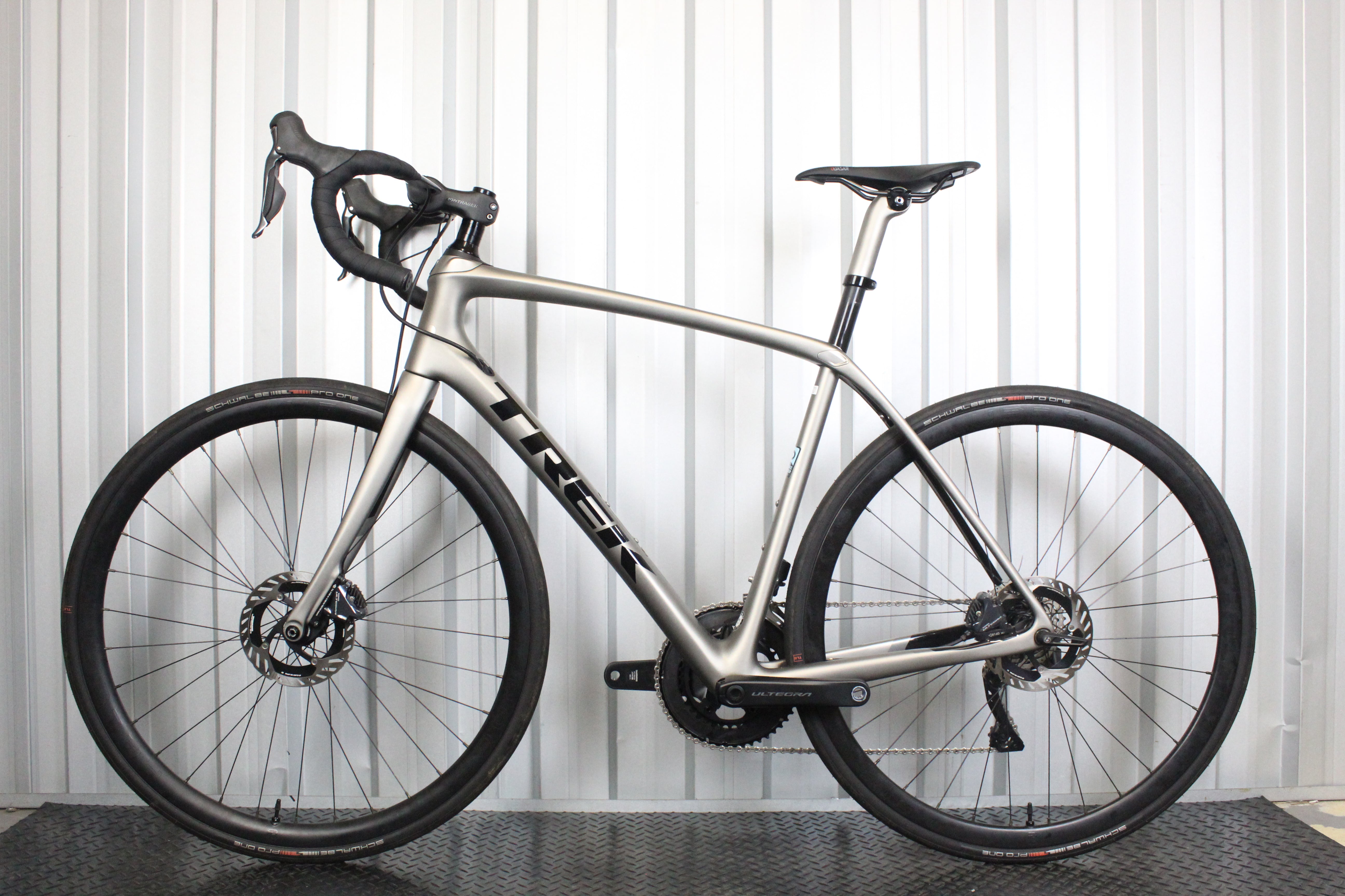 2018 Trek Domane SL6 Ultegra Di2 Pacenti Road Bike (Size 56cm) - Lightly Used