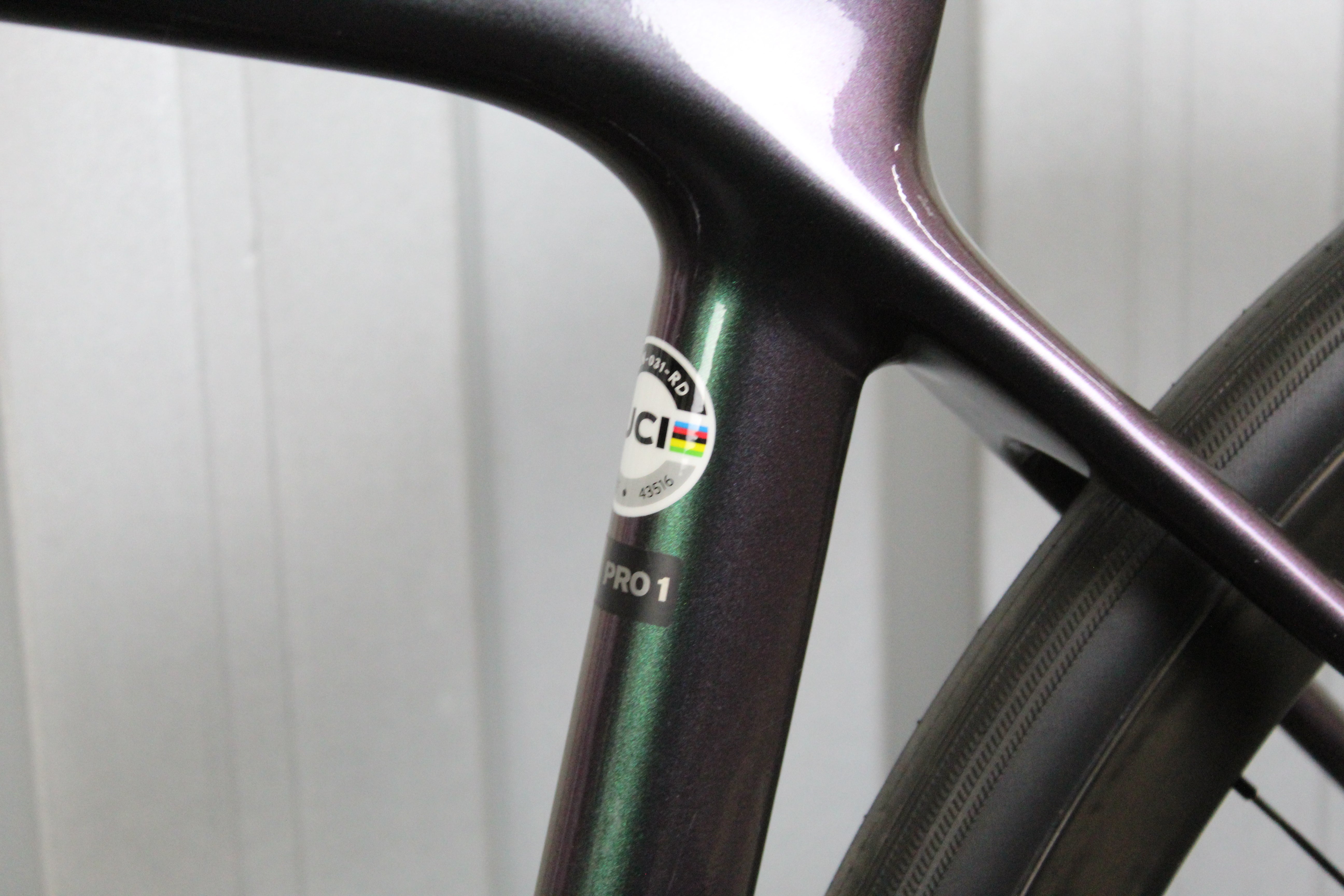 2024 Giant TCR Pro 1 Rival AXS Road Bike Iridescent (Size Small) - Near Mint
