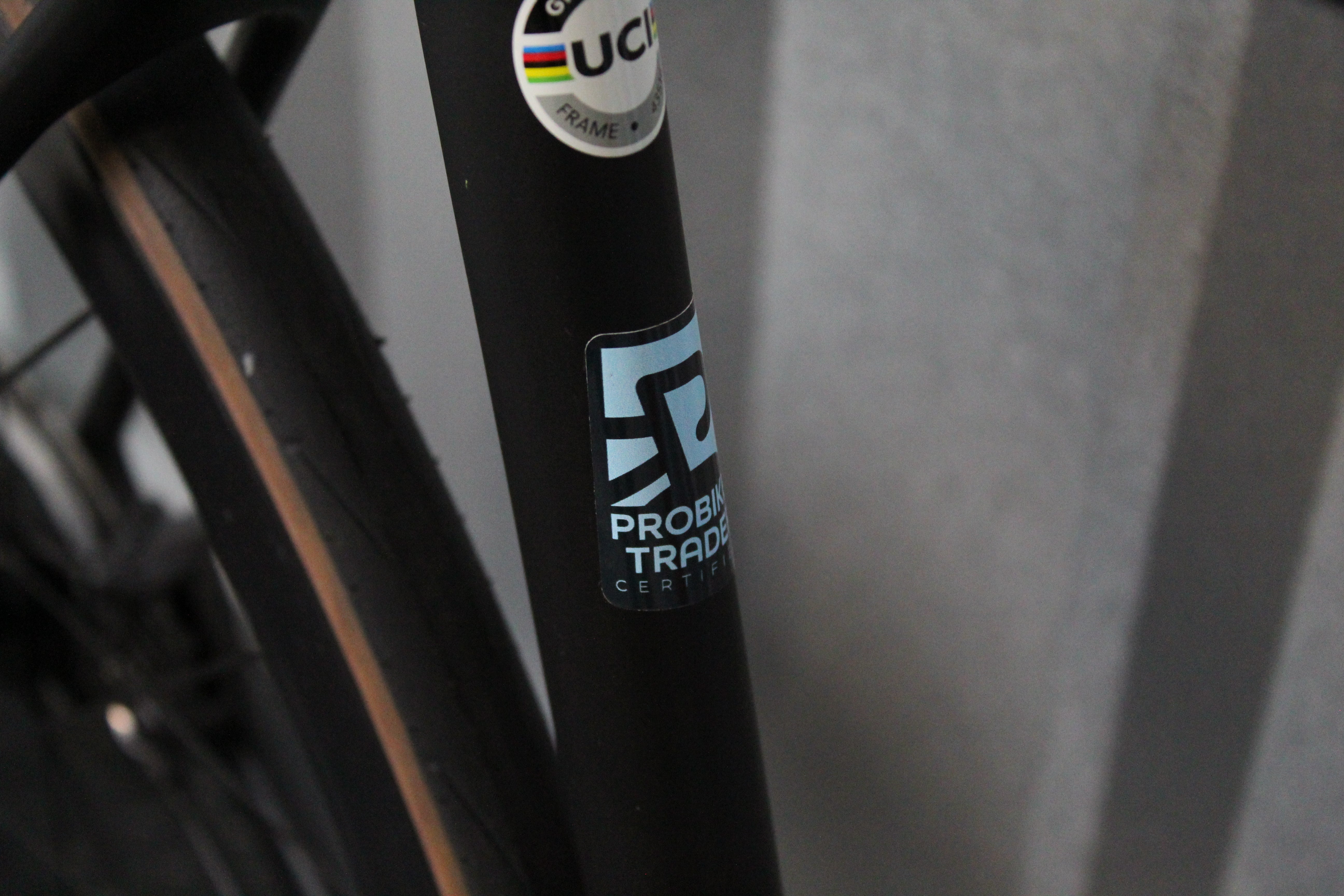 2022 Giant TCR Pro 0 Ultegra Di2 Road Bike Amber Glow (Size Large) - Near Mint