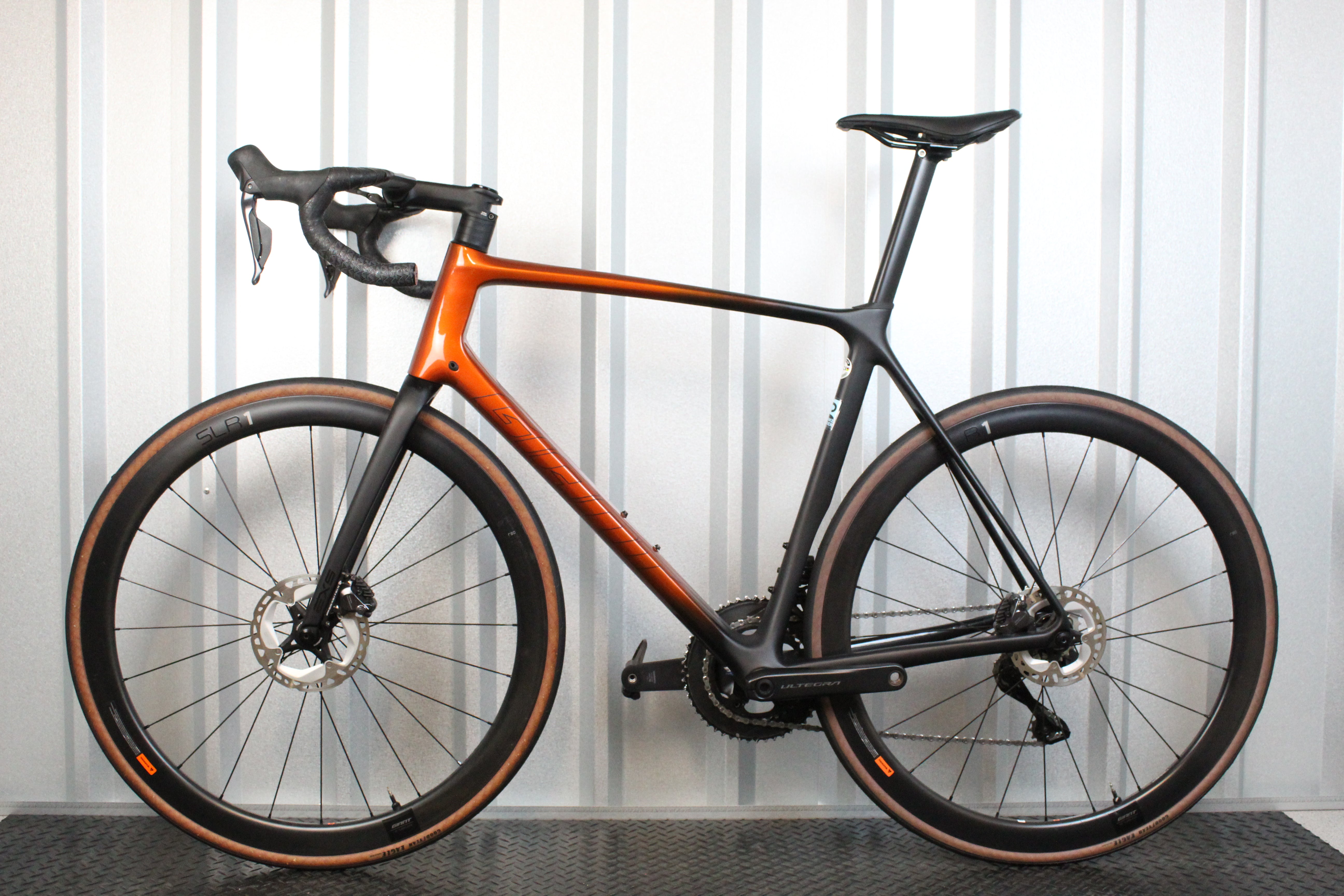 2022 Giant TCR Pro 0 Ultegra Di2 Road Bike Amber Glow (Size Large) - Near Mint