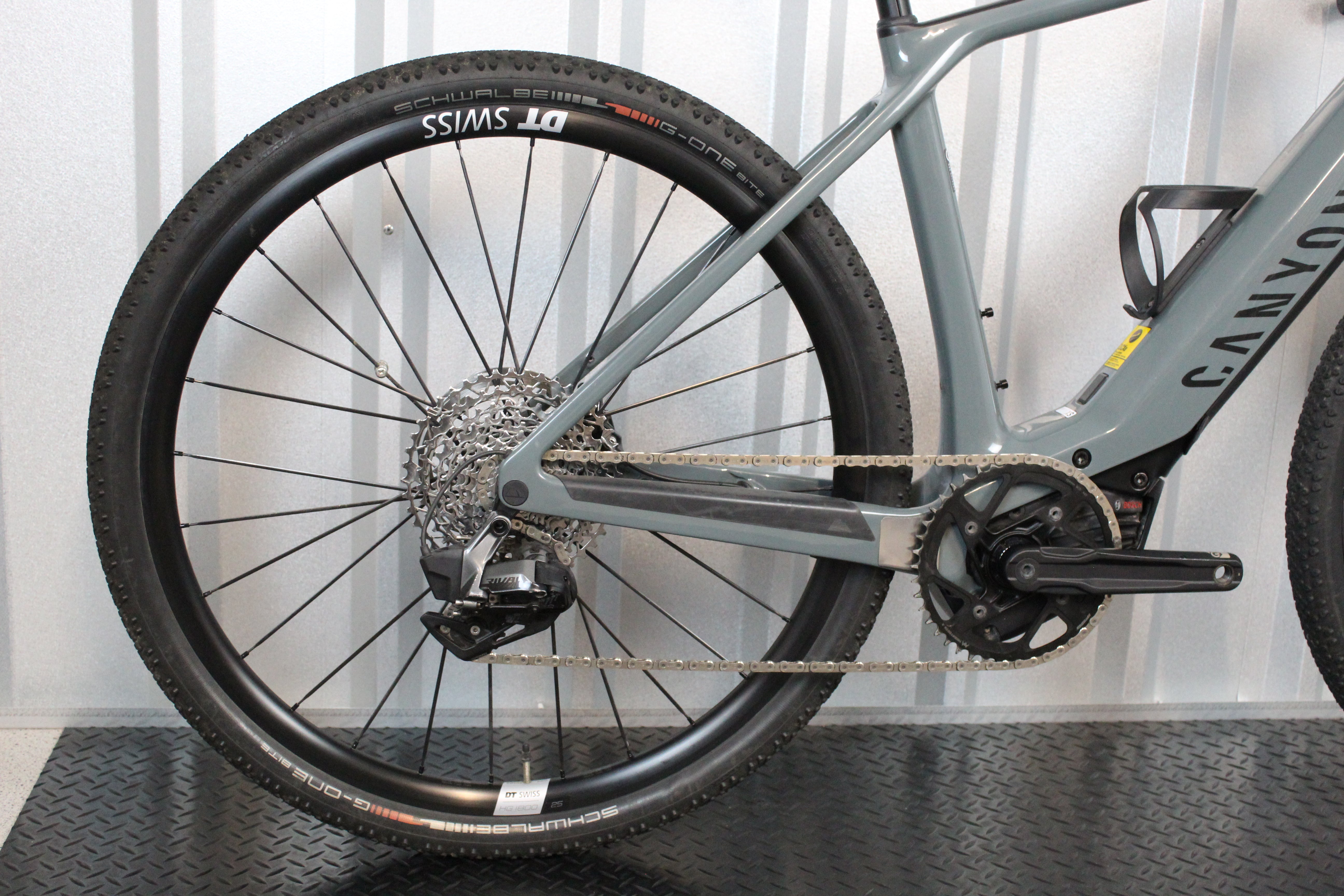 2022 Canyon Grail ON CF 7 E-Gravel bike Rival AXS (Size XS) - Near Mint