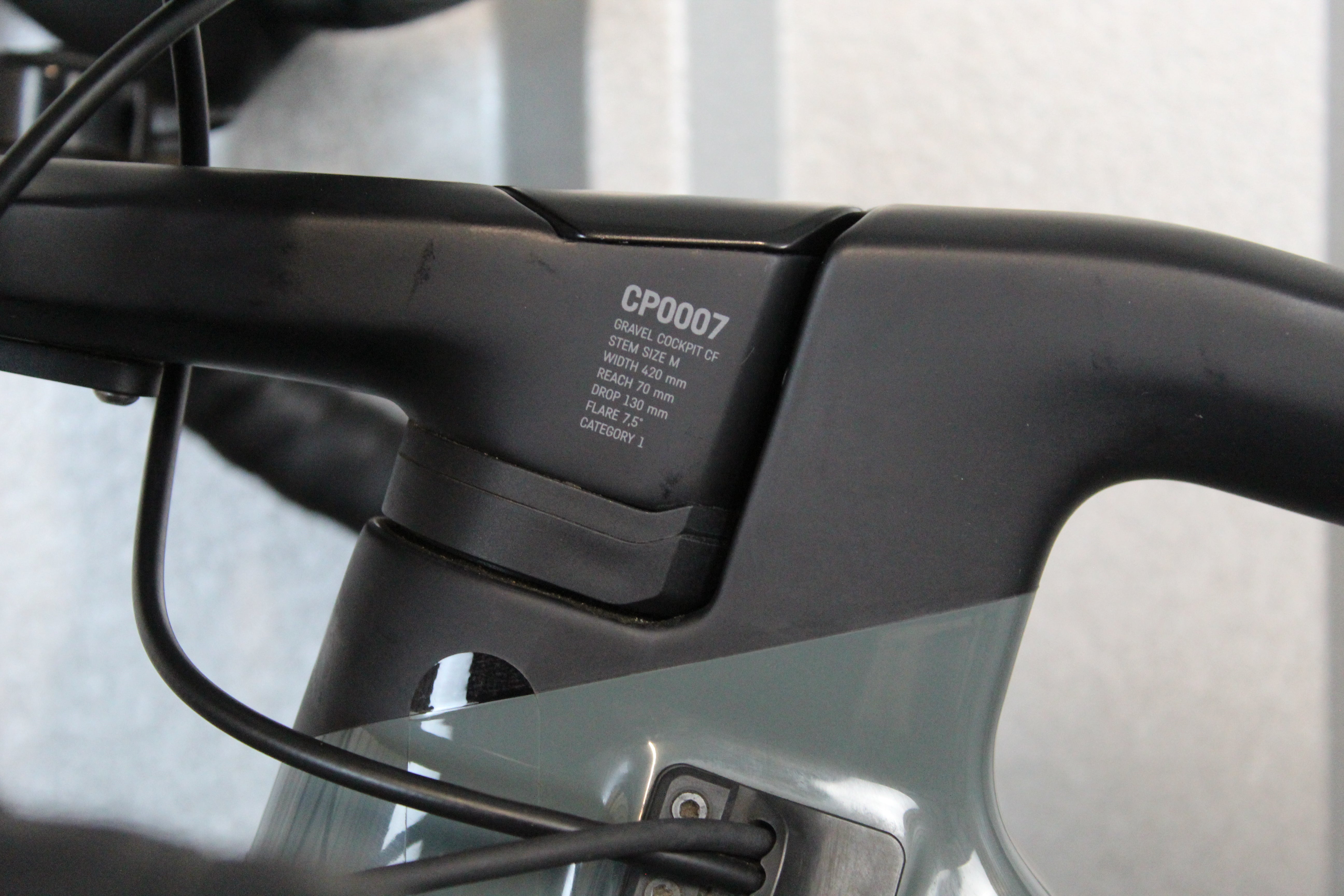 2022 Canyon Grail ON CF 7 E-Gravel bike Rival AXS (Size XS) - Near Mint