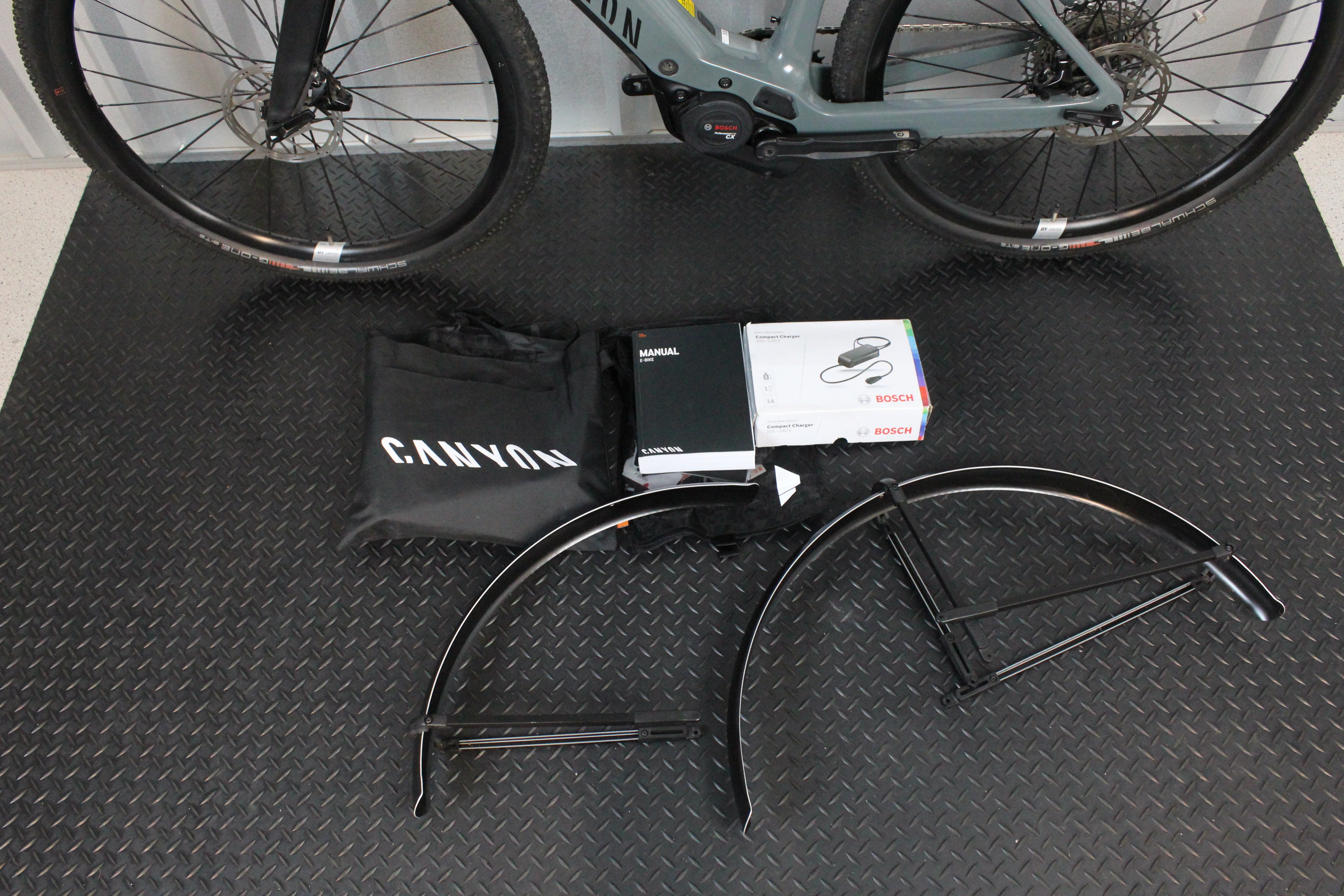 2022 Canyon Grail ON CF 7 E-Gravel bike Rival AXS (Size XS) - Near Mint