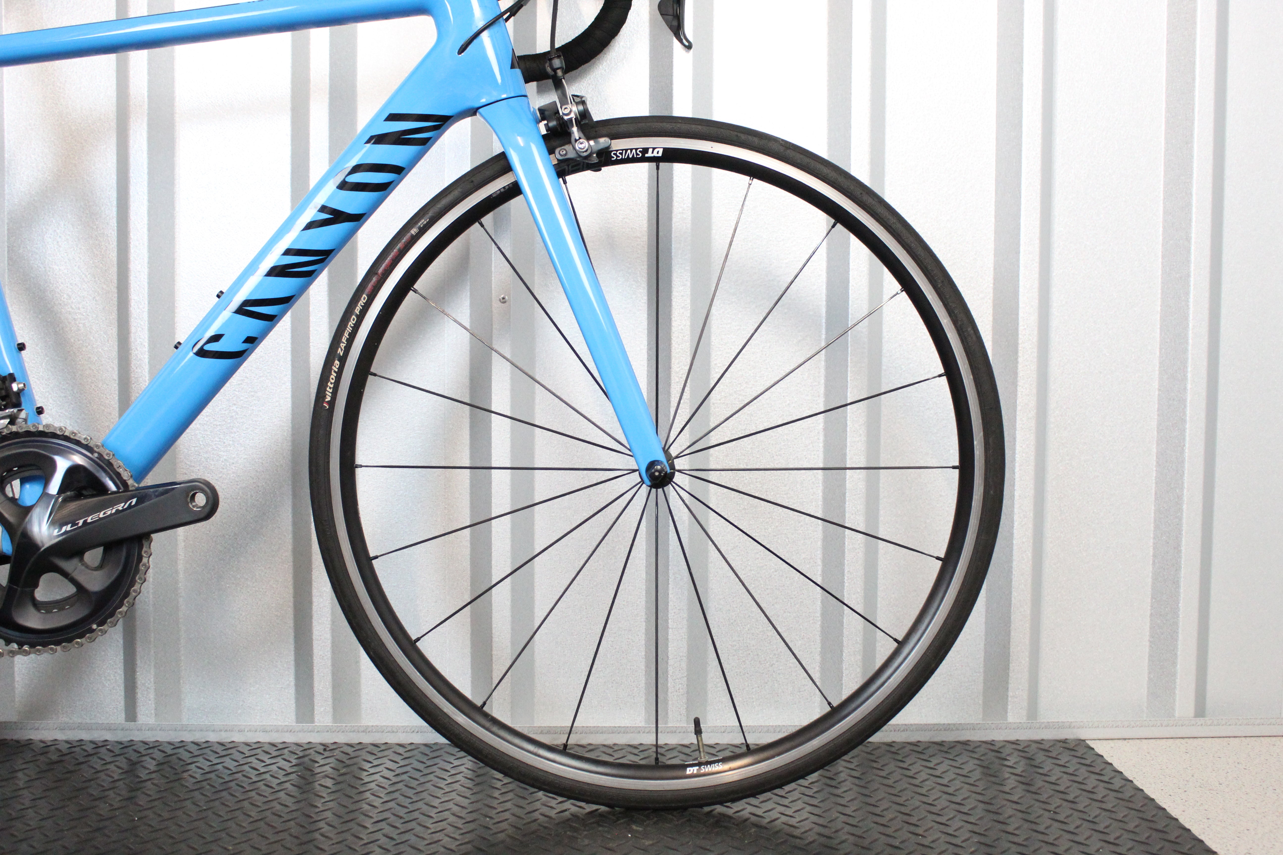 2018 Canyon Ultimate CF SL Ultegra Rim brake (Canyon Small) - Lightly Used