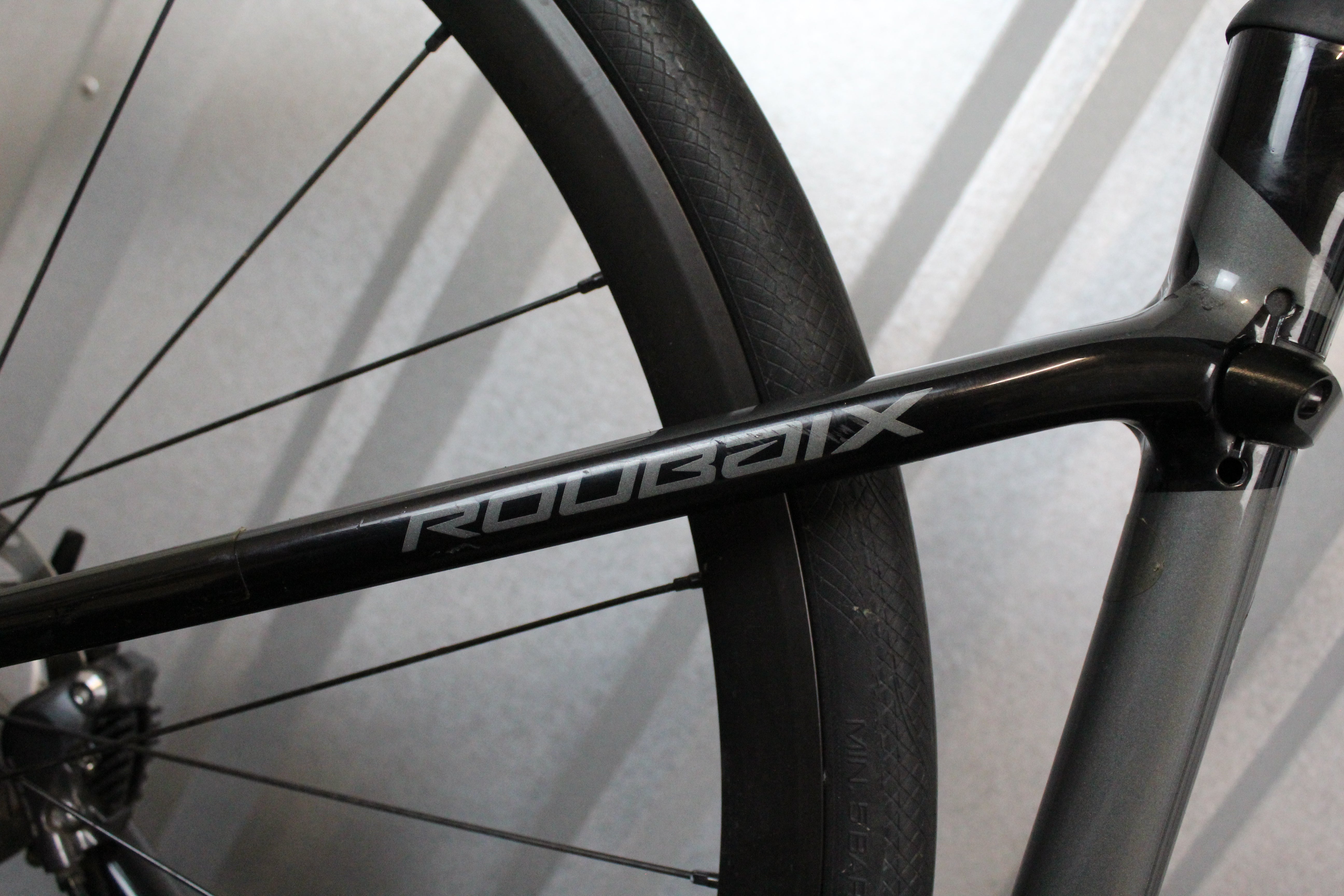 2020 Specialized Roubaix SL6 Ultegra Di2 (Size Small) - Lightly Used