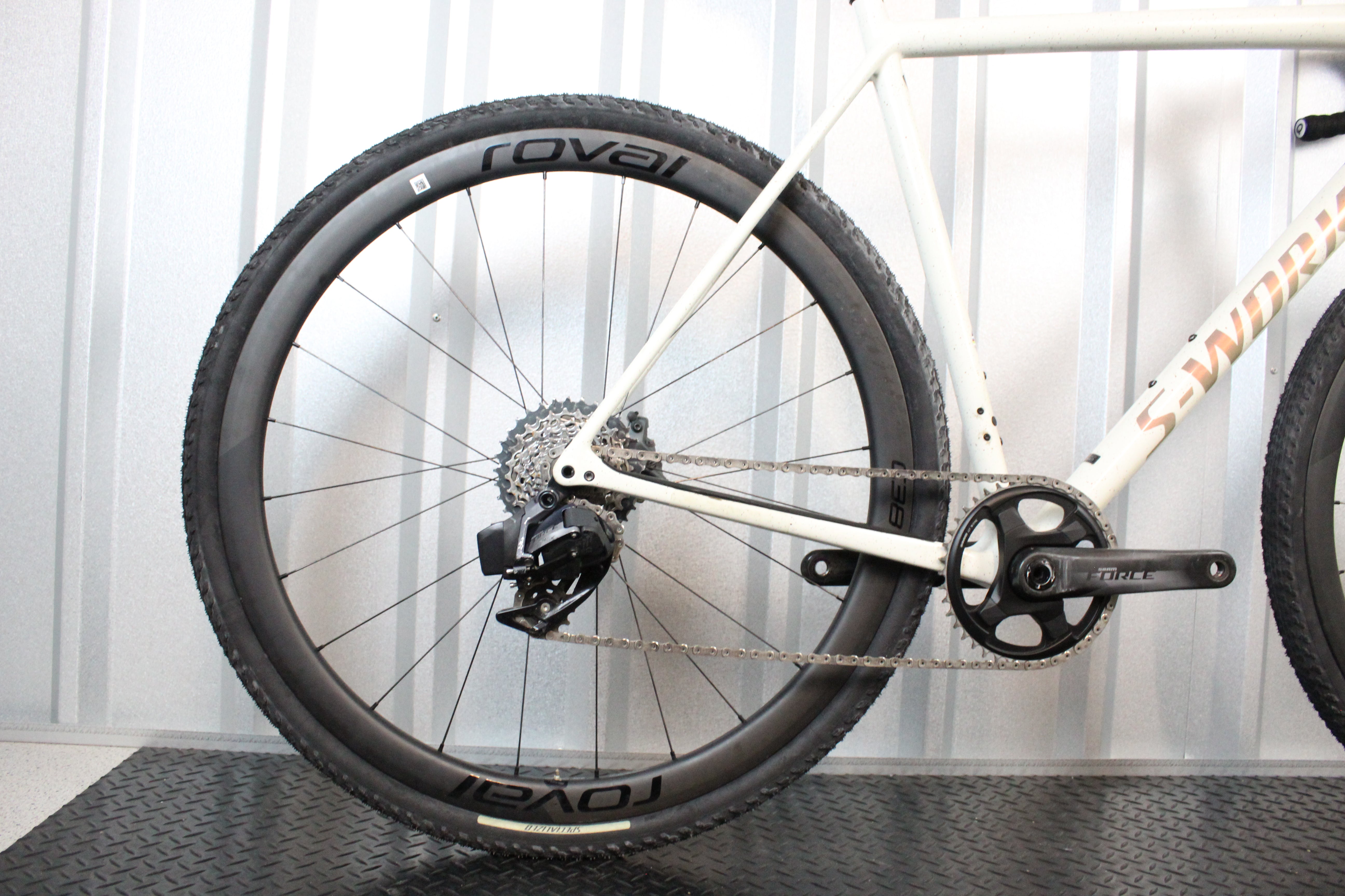 2023 S-Works Crux Force AXS Gravel Bike Gloss Birch Red (Size 58cm) - Used