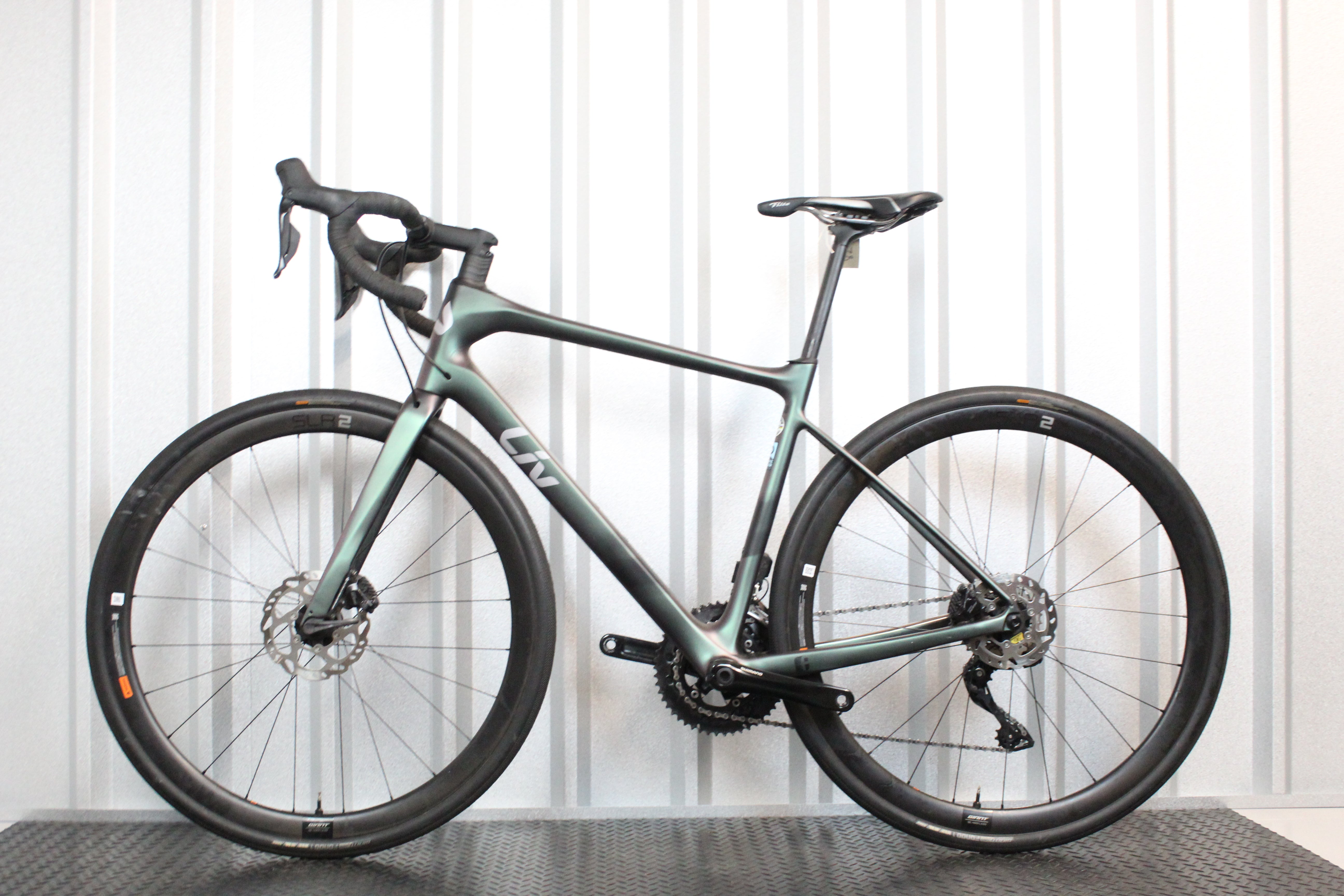 2023 Liv Avail Advanced 1 Road Bike Iridescent (Size Medium) - Near Mint