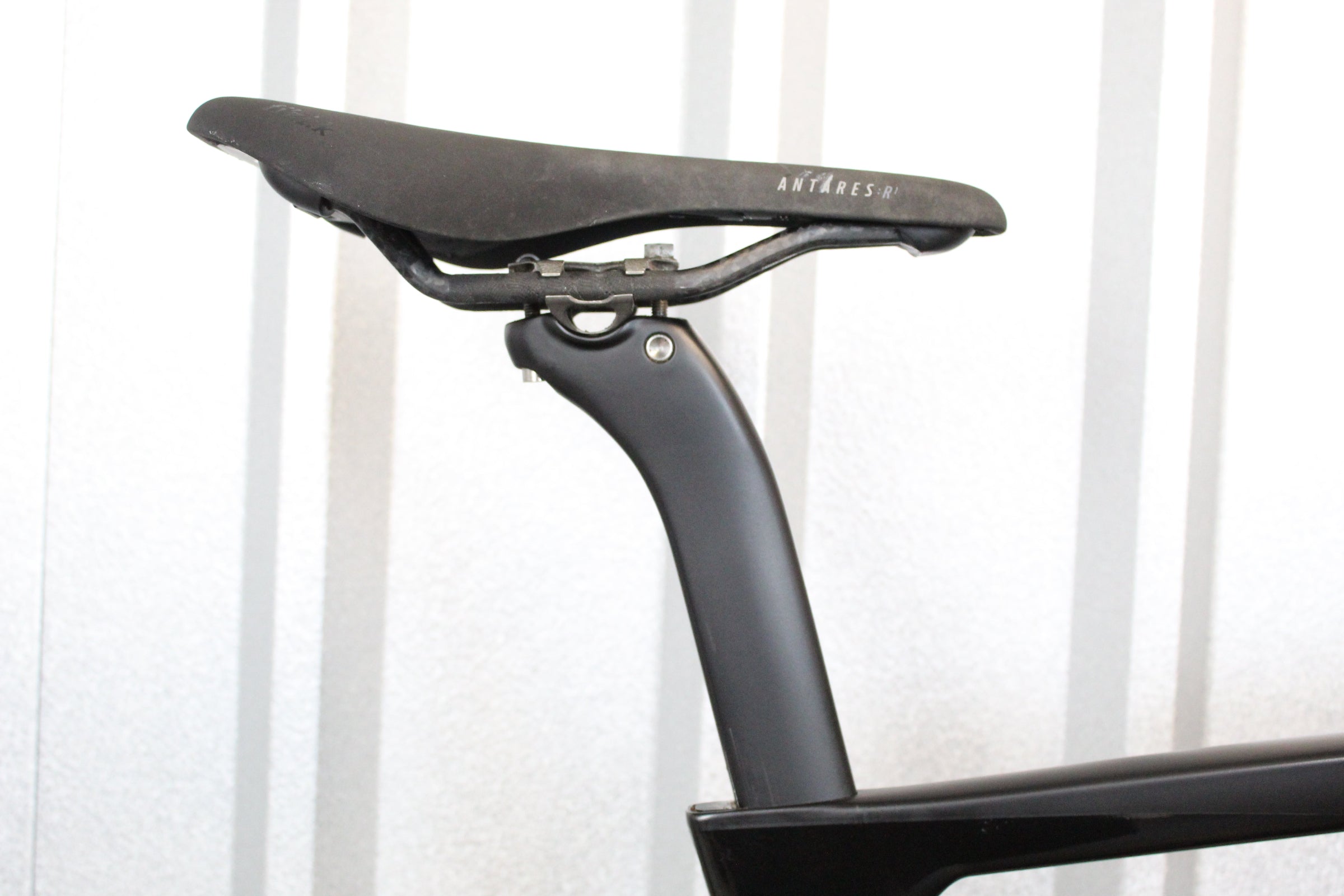 2024 Pinarello Dogma F Road Bike Force E1 Black (Size 56cm)- Near Mint