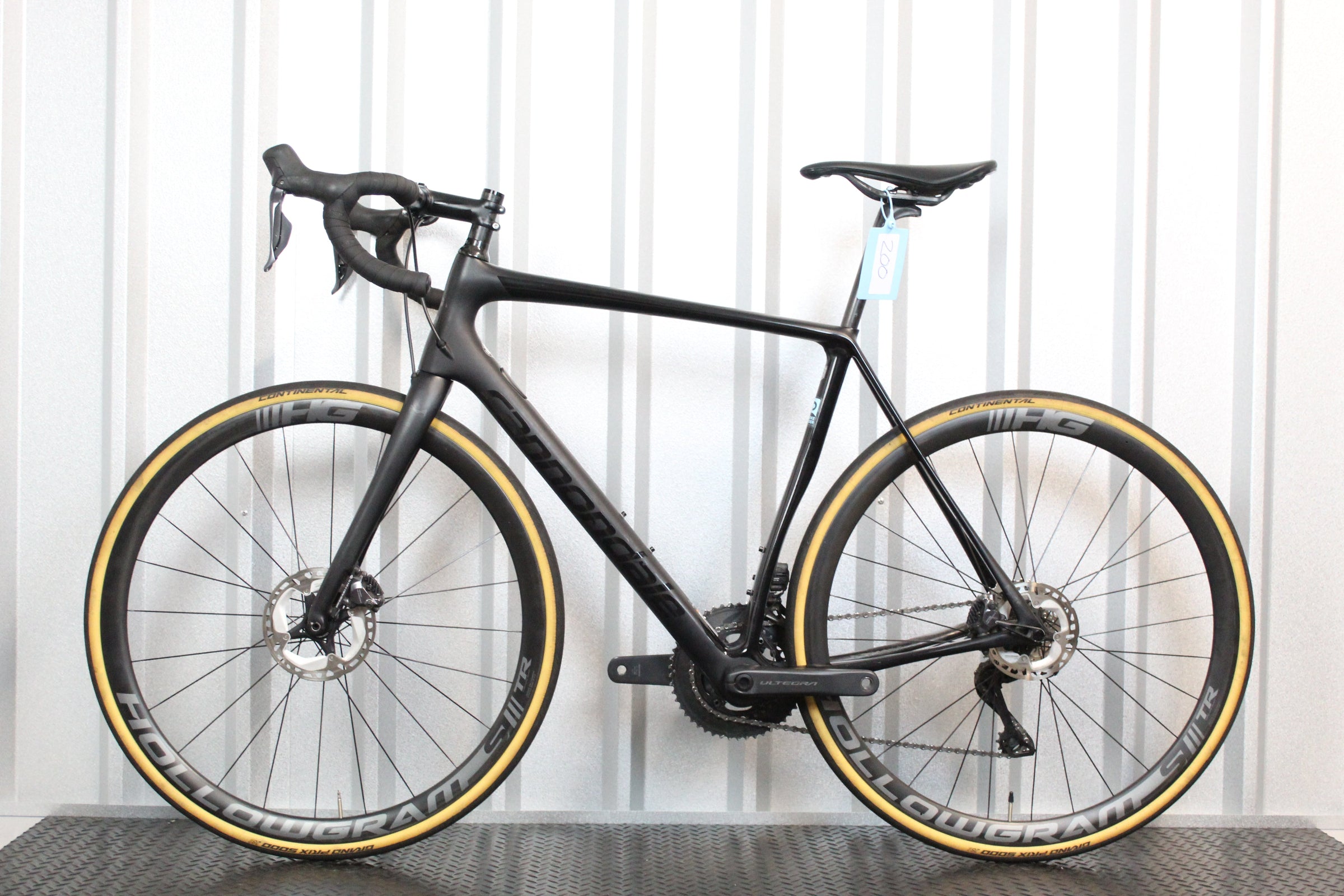 2021 Cannondale Synapse Carbon Ultegra Di2 Road Bike Black (Size 56cm) - Used