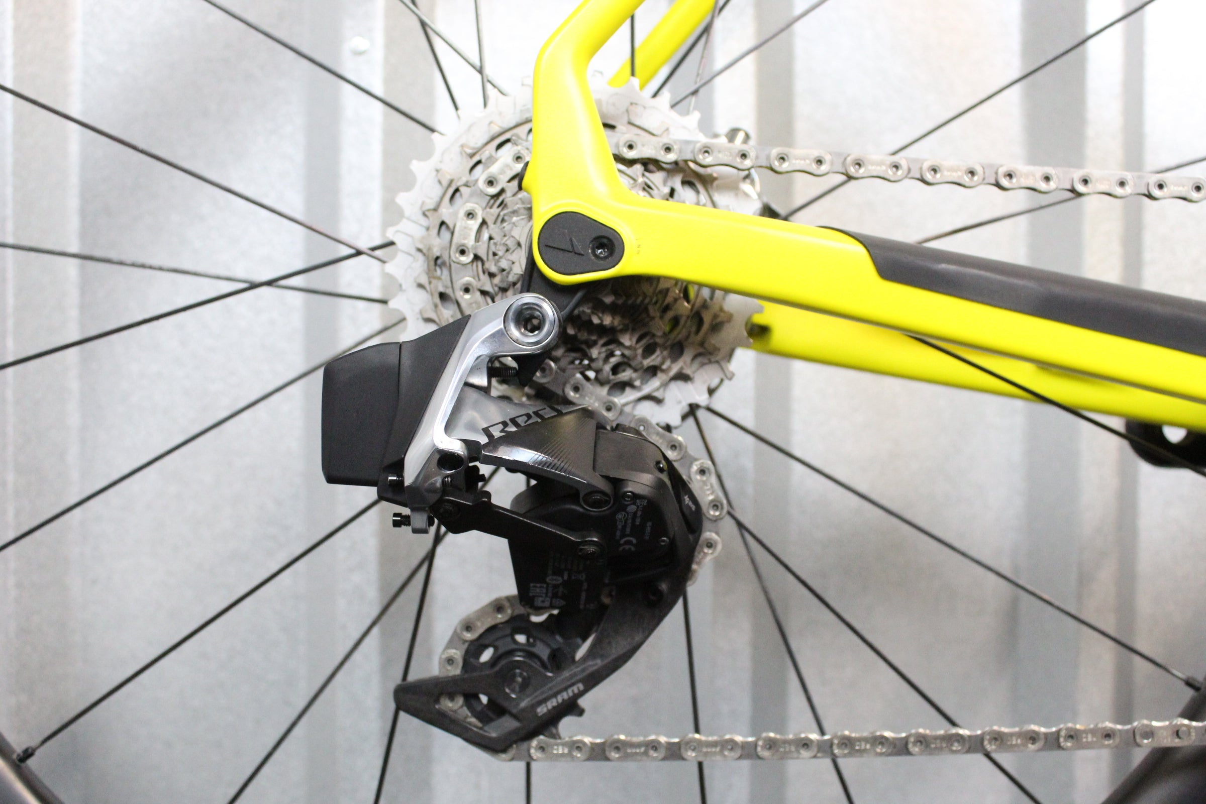 2020 Canyon Inflite CF SL SRAM Red AXS Yellow Size Large - Near Mint