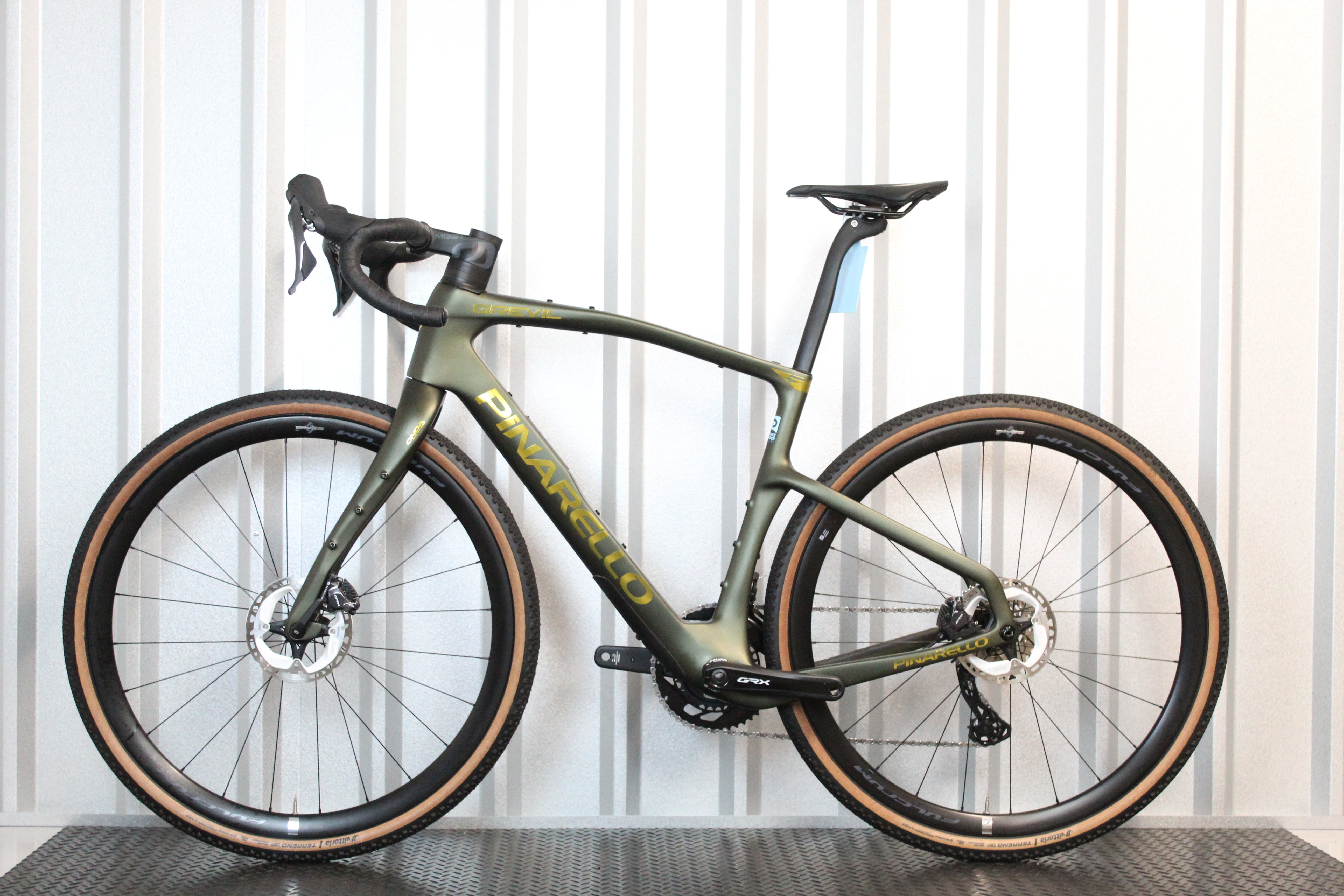 2026 Pinarello Grevil F3 Gravel Bike GRX 820 Green (Size 53cm) - Mint