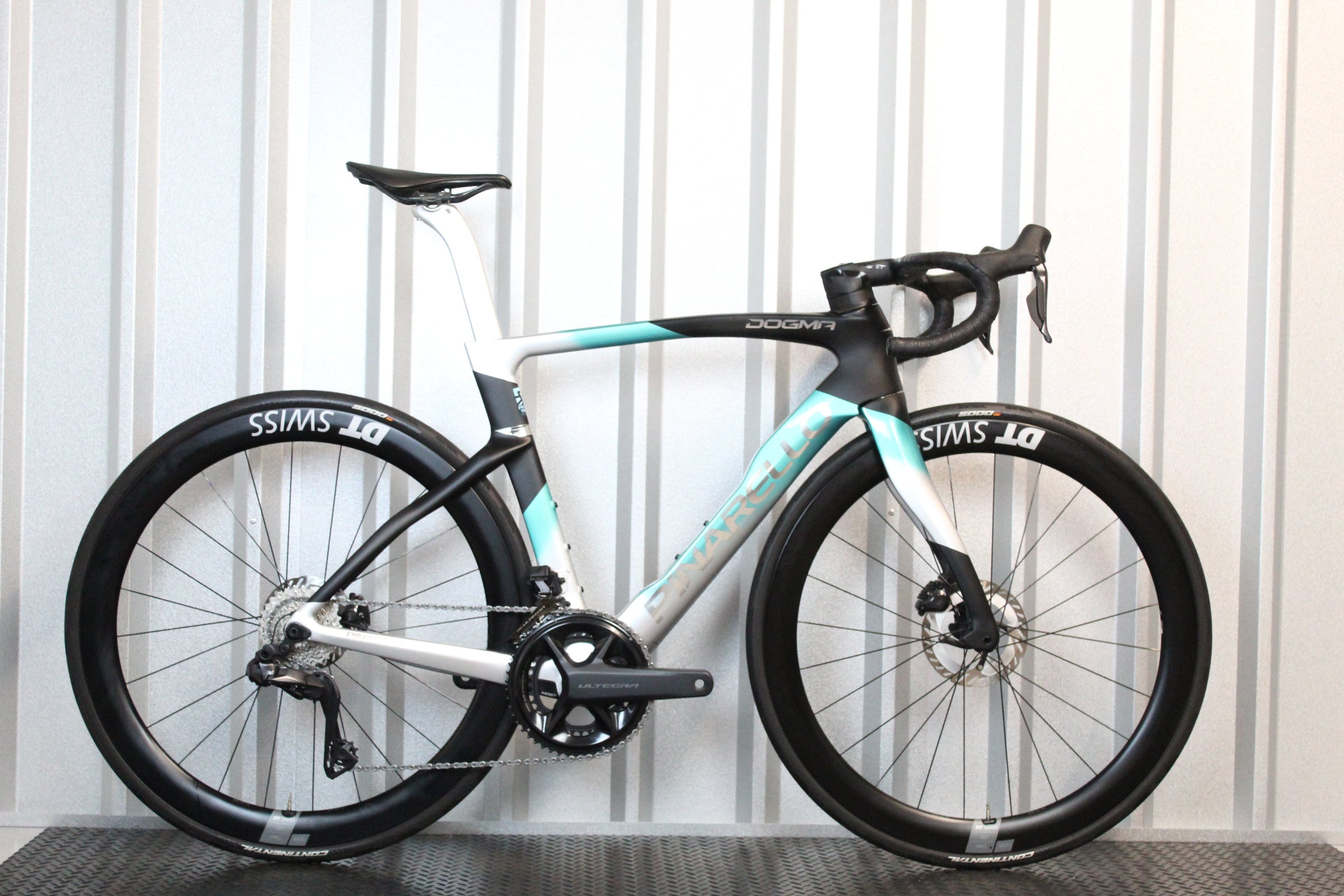 2024 Pinarello Dogma F Ultegra Di2 Road Bike Nebula Green (Size 54 Cm)-Mint