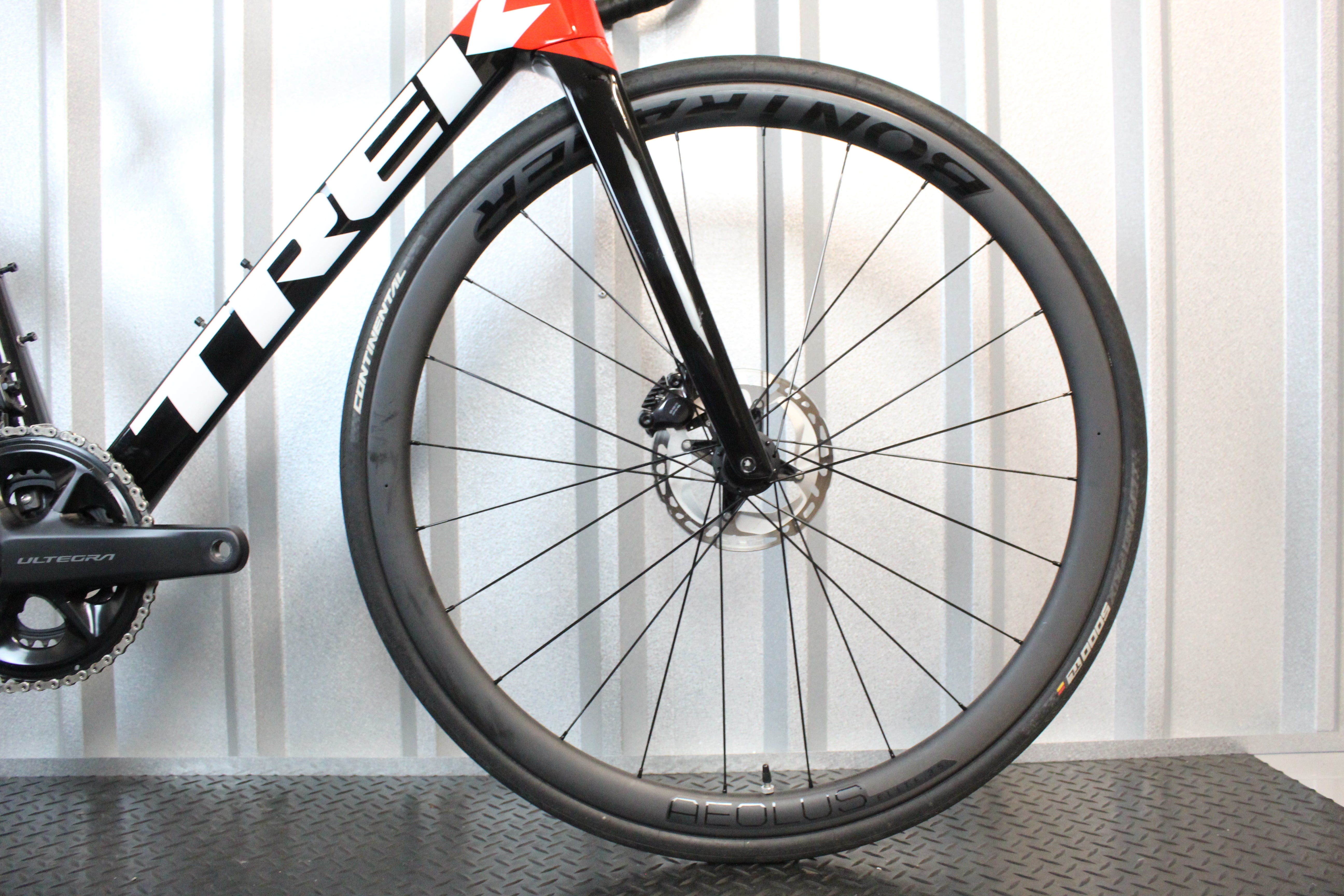 2021 Trek Emonda SL 6 Pro Ultegra Di2 Road Bike Black/Red, Size 56cm - Near Mint