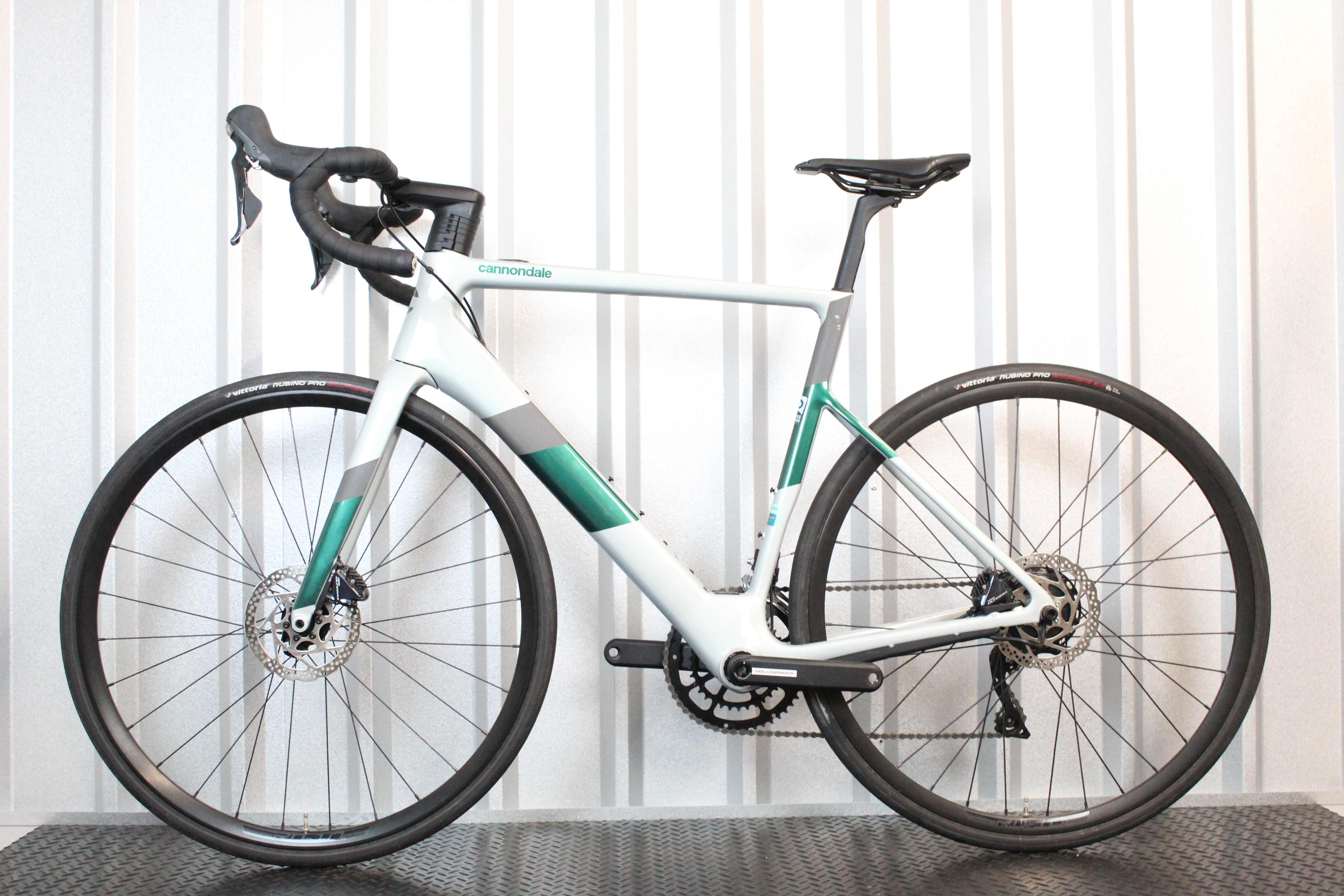 2021 Cannondale SuperSix EVO Neo 2 Ultegra Road E-Bike Sage Gray, Size Large, Near Mint
