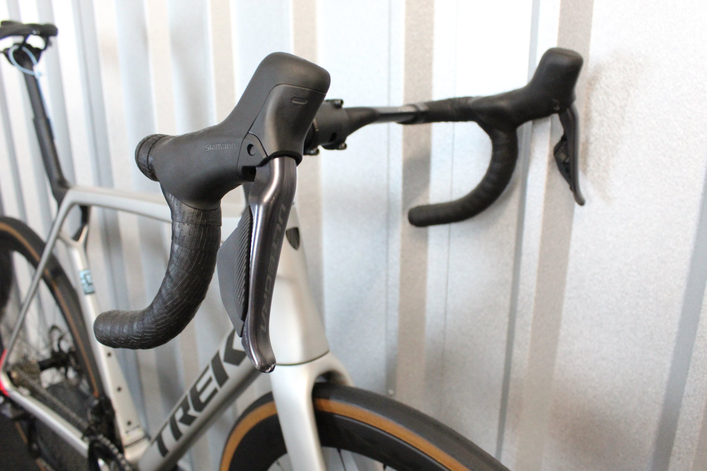 2024 Trek Madone SL 7 Gen 8 Ultegra Di2 Road Bike, Size Large – Mint Condition