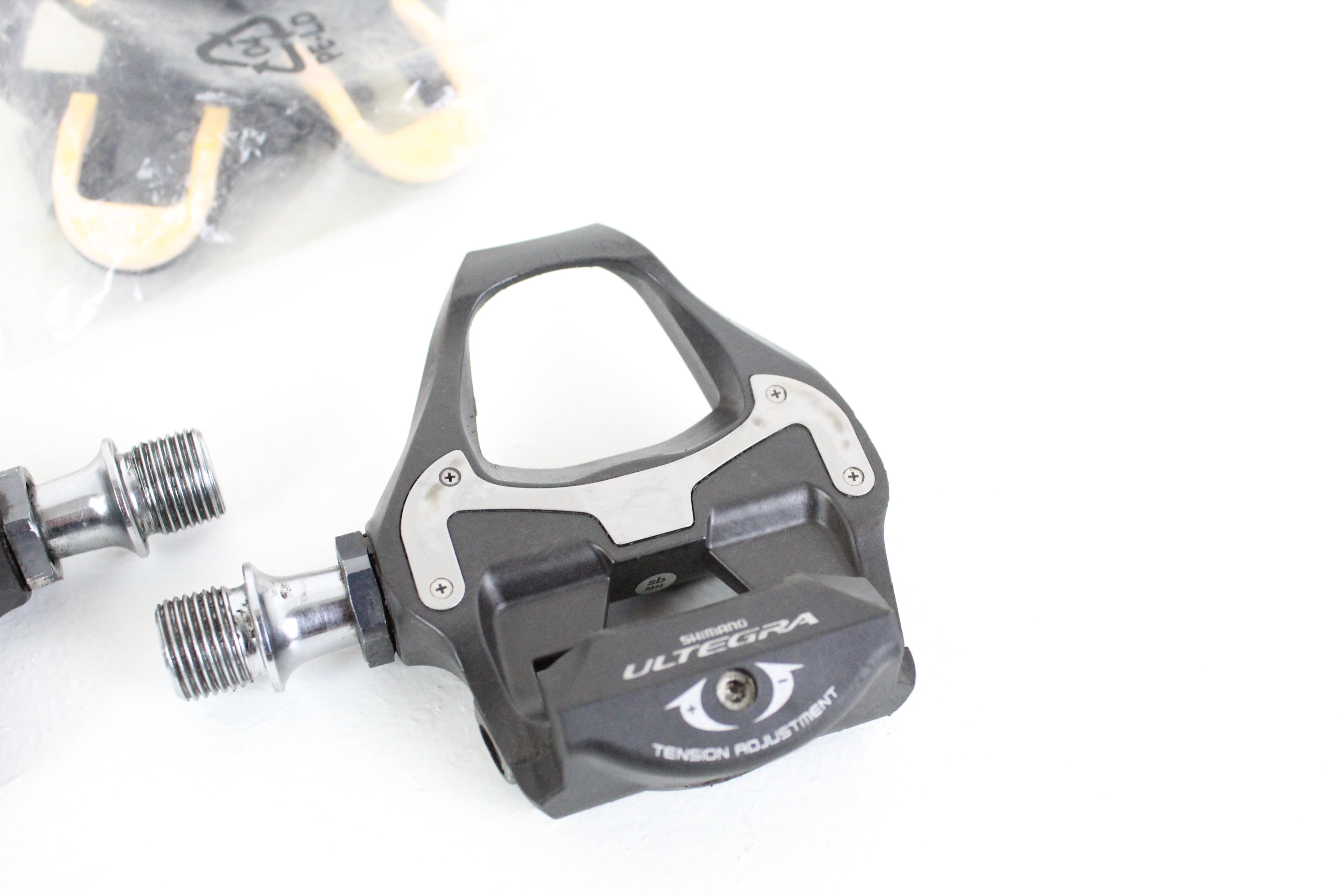 Pedals- Shimano Ultegra PD-6800 Carbon SPD SL 260gr - Lightly Used