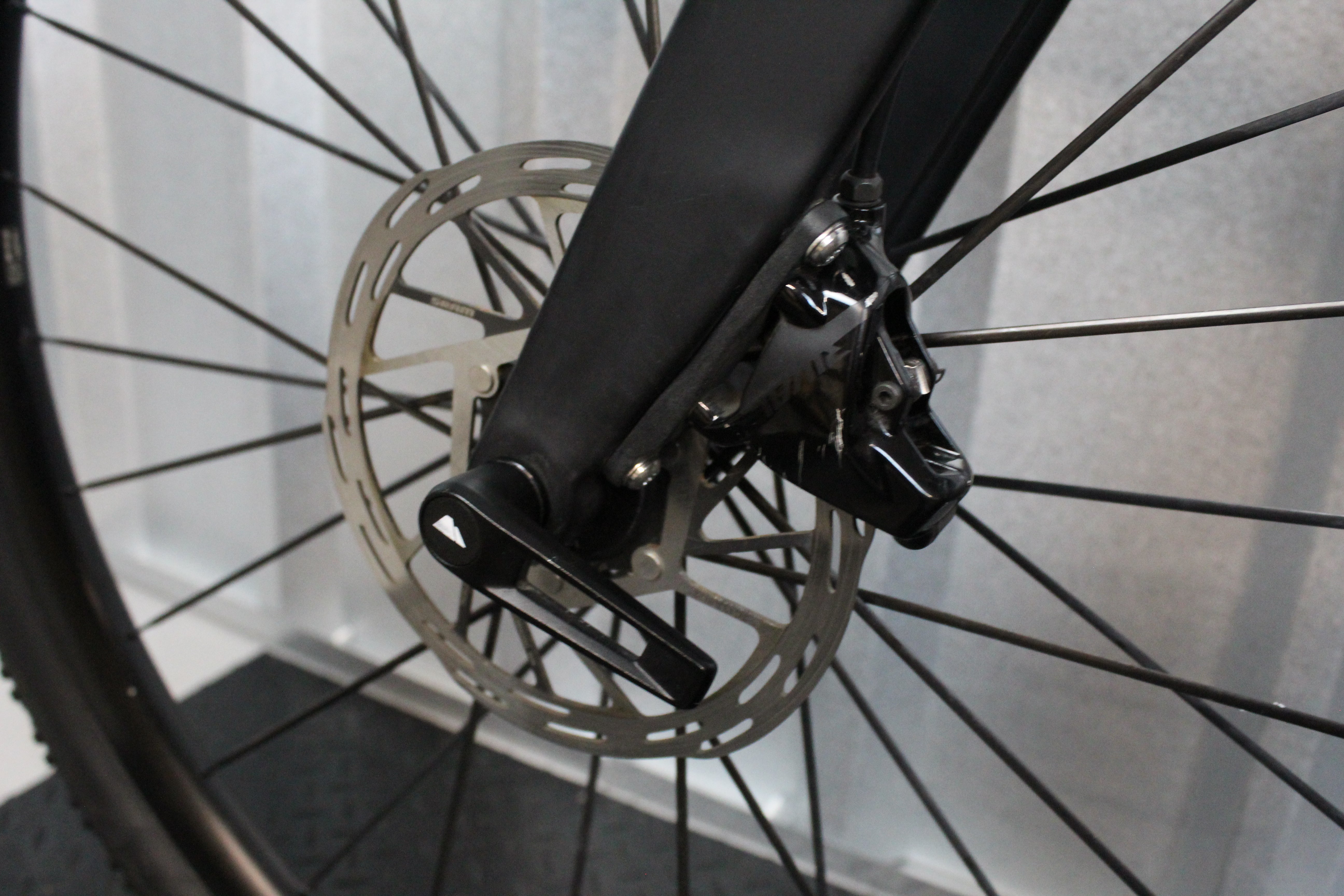 2022 Canyon Grail:ON CF 7 Rival AXS E-Gravel Bike Cloud Grey, XS – Near Mint