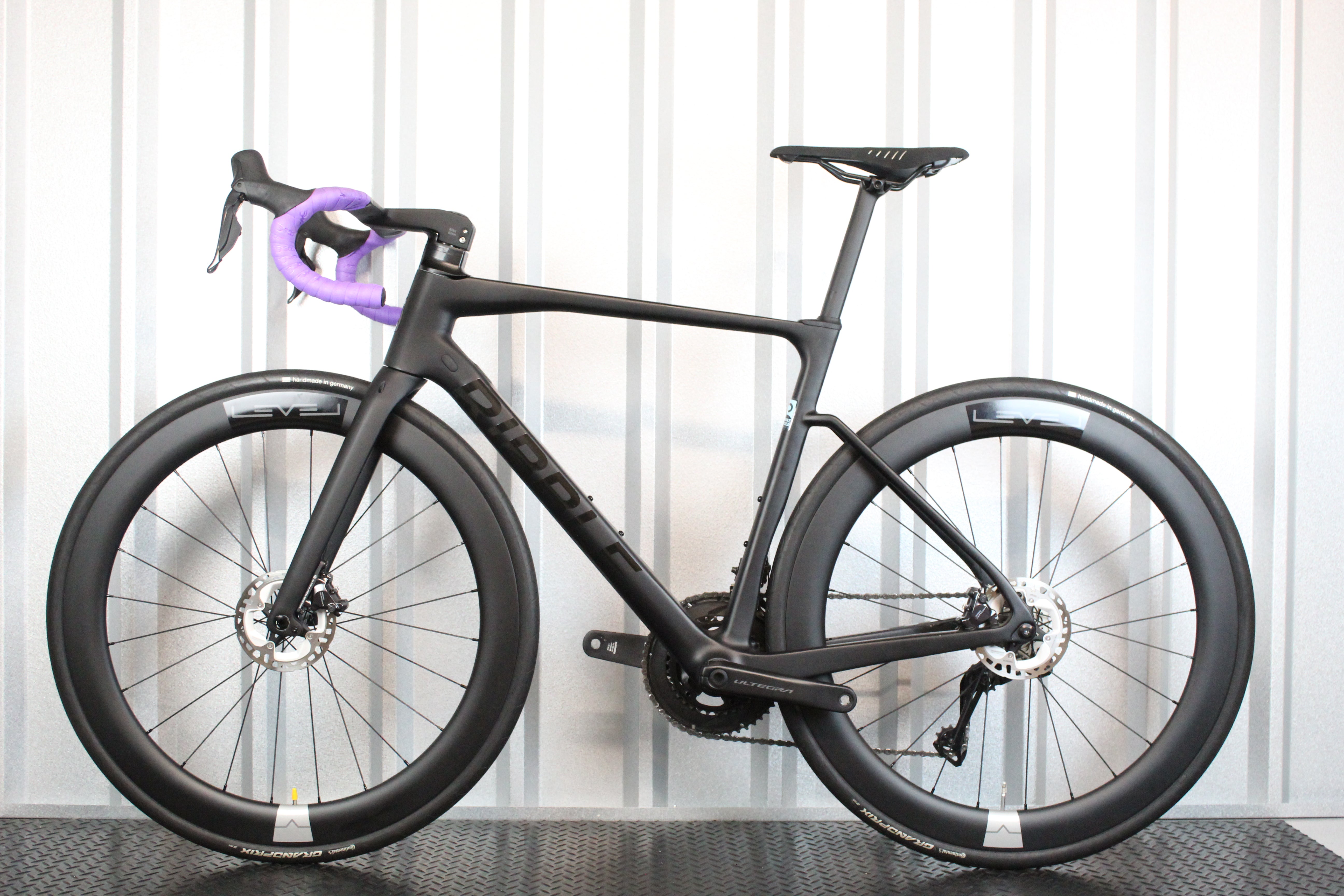 2025 Ribble Endurance SLR Ultegra Di2 Road Bike Black, 54cm – Mint
