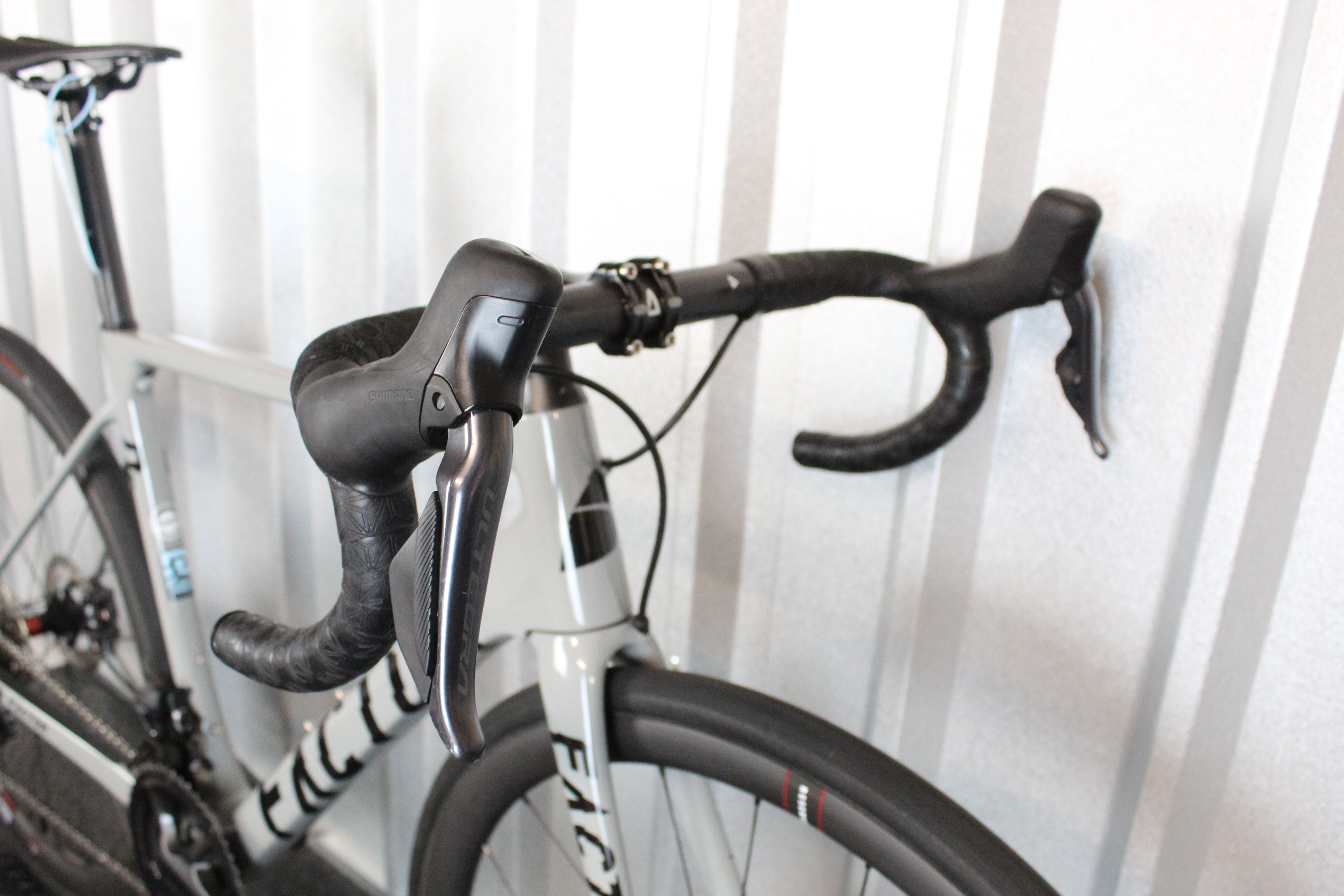 2023 Factor O2 Ultegra Di2 Road Bike Shatter Grey, 52cm – Mint