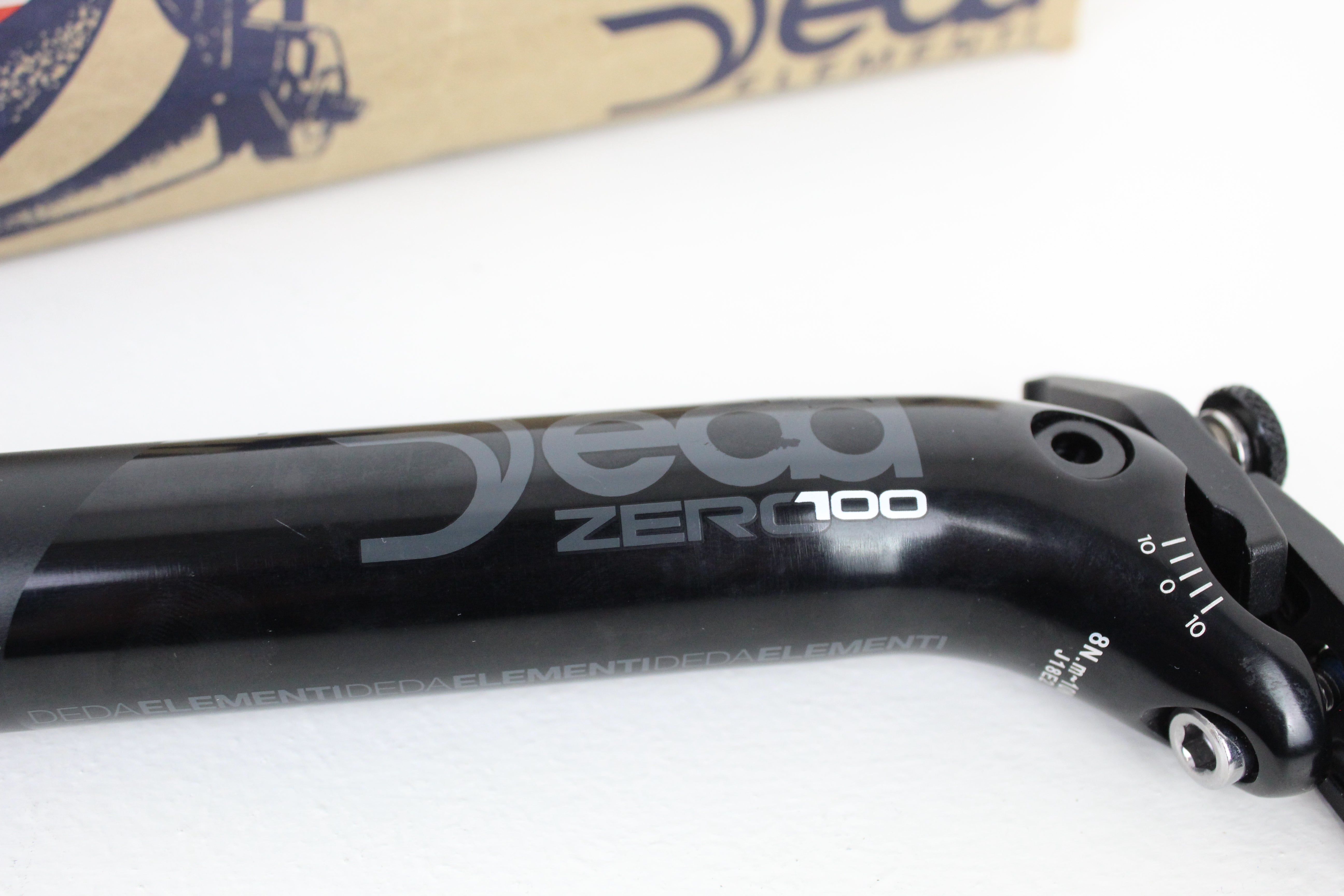 Aluminium Seatpost- Deda Zero 100 Black 31.6mm x 350 mm - NEW