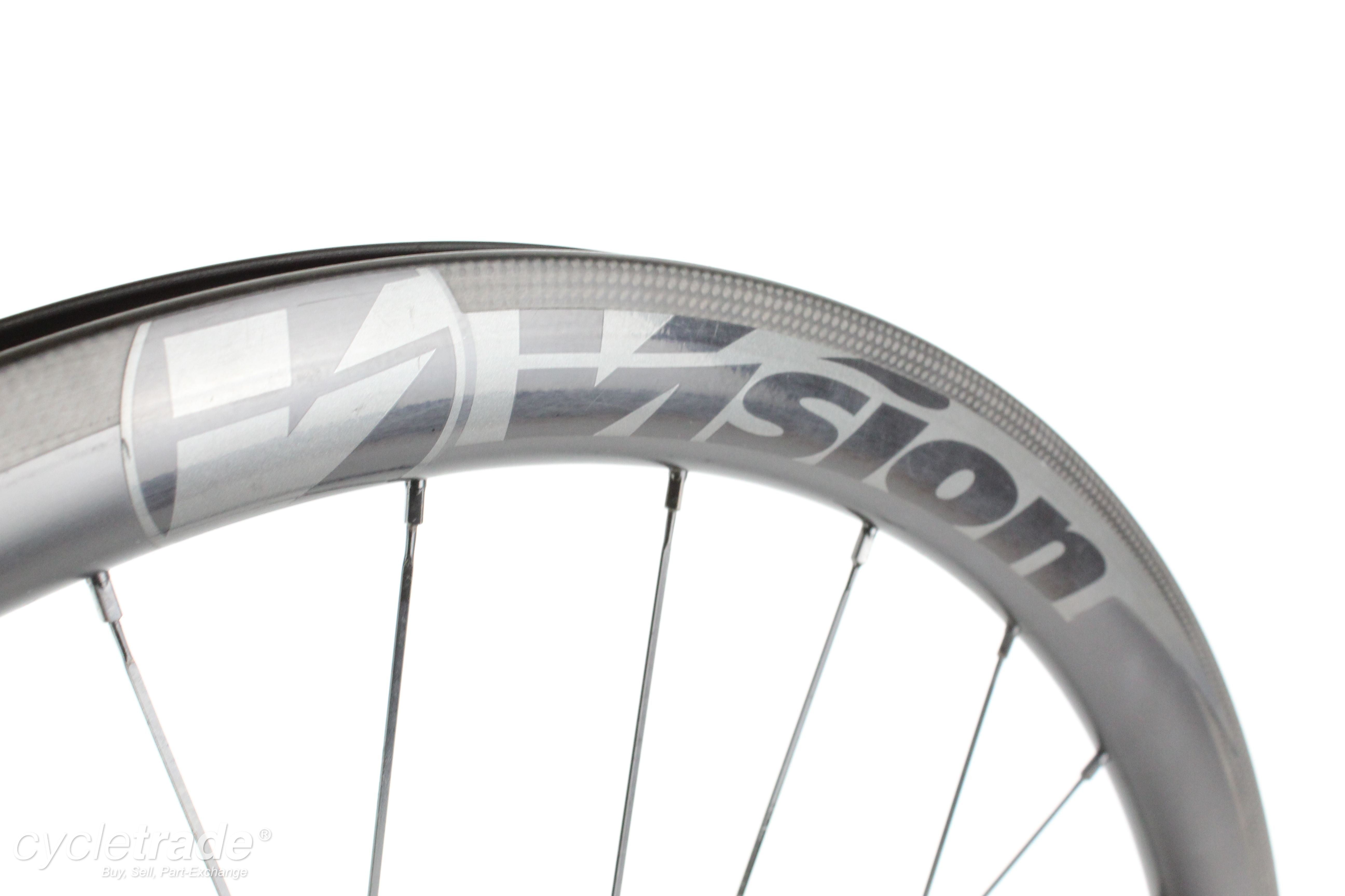 Carbon Wheelset- Vision Metron 40 Disc Ltd 11/12 Speed- Used