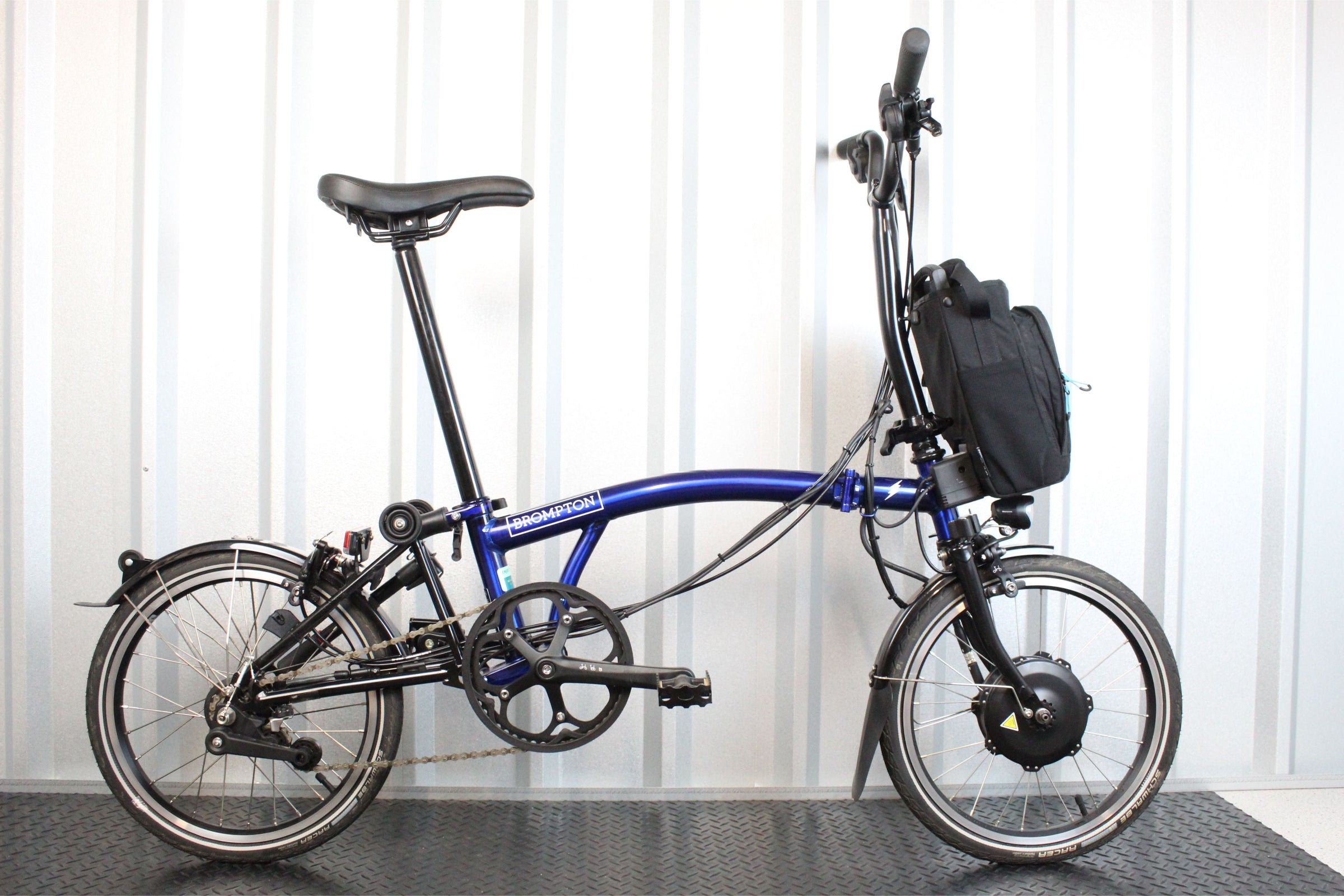 Brompton C-Line Electric 6 Speed Bolt Blue Lacquer - Lightly Used